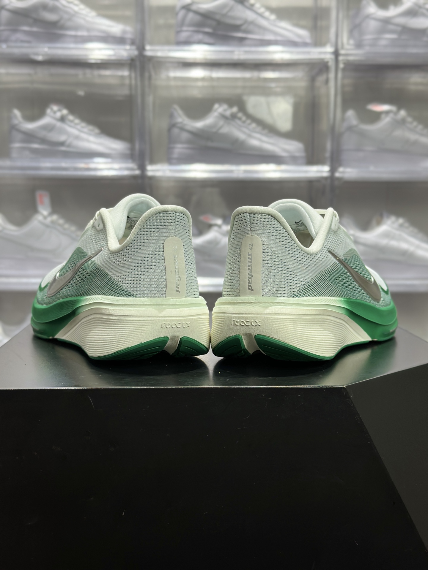 Nike Air Zoom Pegasus 42(飞马 42)白绿配色款 Nike Air Zoom Pegasus 42 IB1881-100-Top High Quatity Cheap Sneakers Fashion Clothing Clothes Bags handbags Shoes of all Brand wholesale With The best Quality And Beautiful Price from China Factory Chinese suppliers wholesaler seller Nike Air Zoom Pegasus 42(飞马 42)白绿配色款 Nike Air Zoom Pegasus 42 IB1881-100