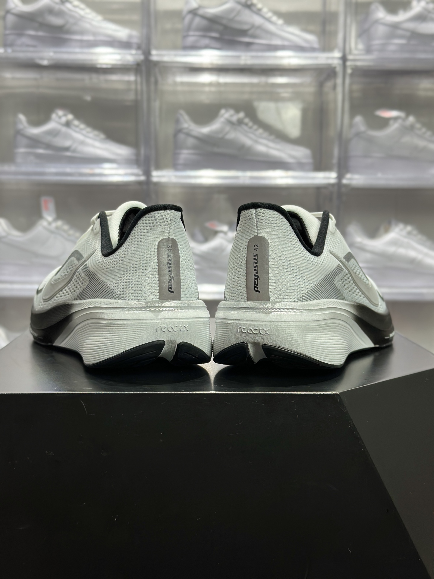 Nike Air Zoom Pegasus 42 RR(飞马 42) 白黑配色款 II7210-100-Top High Quatity Cheap Sneakers Fashion Clothing Clothes Bags handbags Shoes of all Brand wholesale With The best Quality And Beautiful Price from China Factory Chinese suppliers wholesaler seller Nike Air Zoom Pegasus 42 RR(飞马 42) 白黑配色款 II7210-100