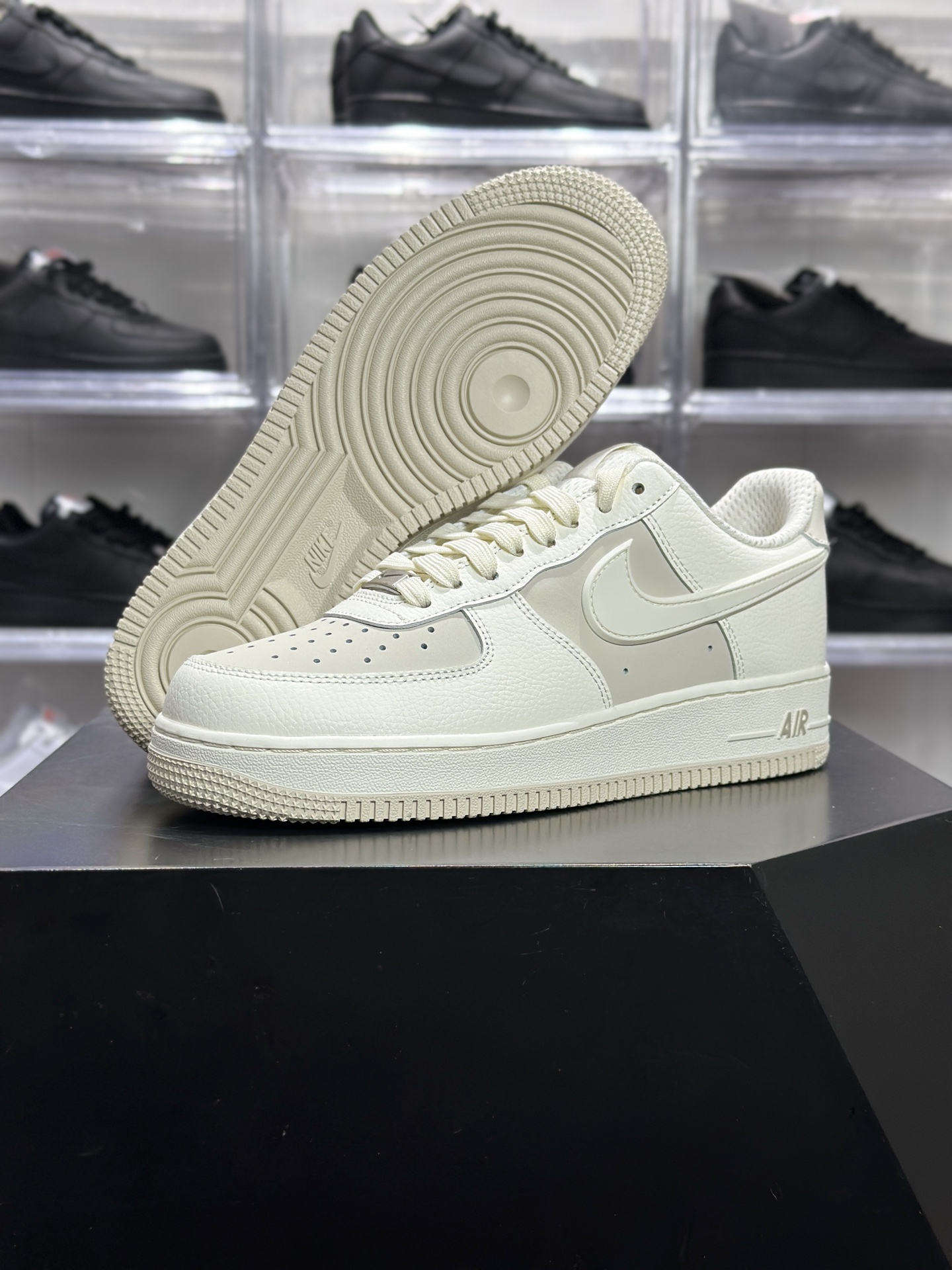 Nike Air Force 1 '07 LV8(空军一号) 俗称 “米白灰” 空军 是一双自带温柔氛围感的经典板鞋 IR1475-133-Top High Quatity Cheap Sneakers Fashion Clothing Clothes Bags handbags Shoes of all Brand wholesale With The best Quality And Beautiful Price from China Factory Chinese suppliers wholesaler seller Nike Air Force 1 '07 LV8(空军一号) 俗称 “米白灰” 空军 是一双自带温柔氛围感的经典板鞋 IR1475-133