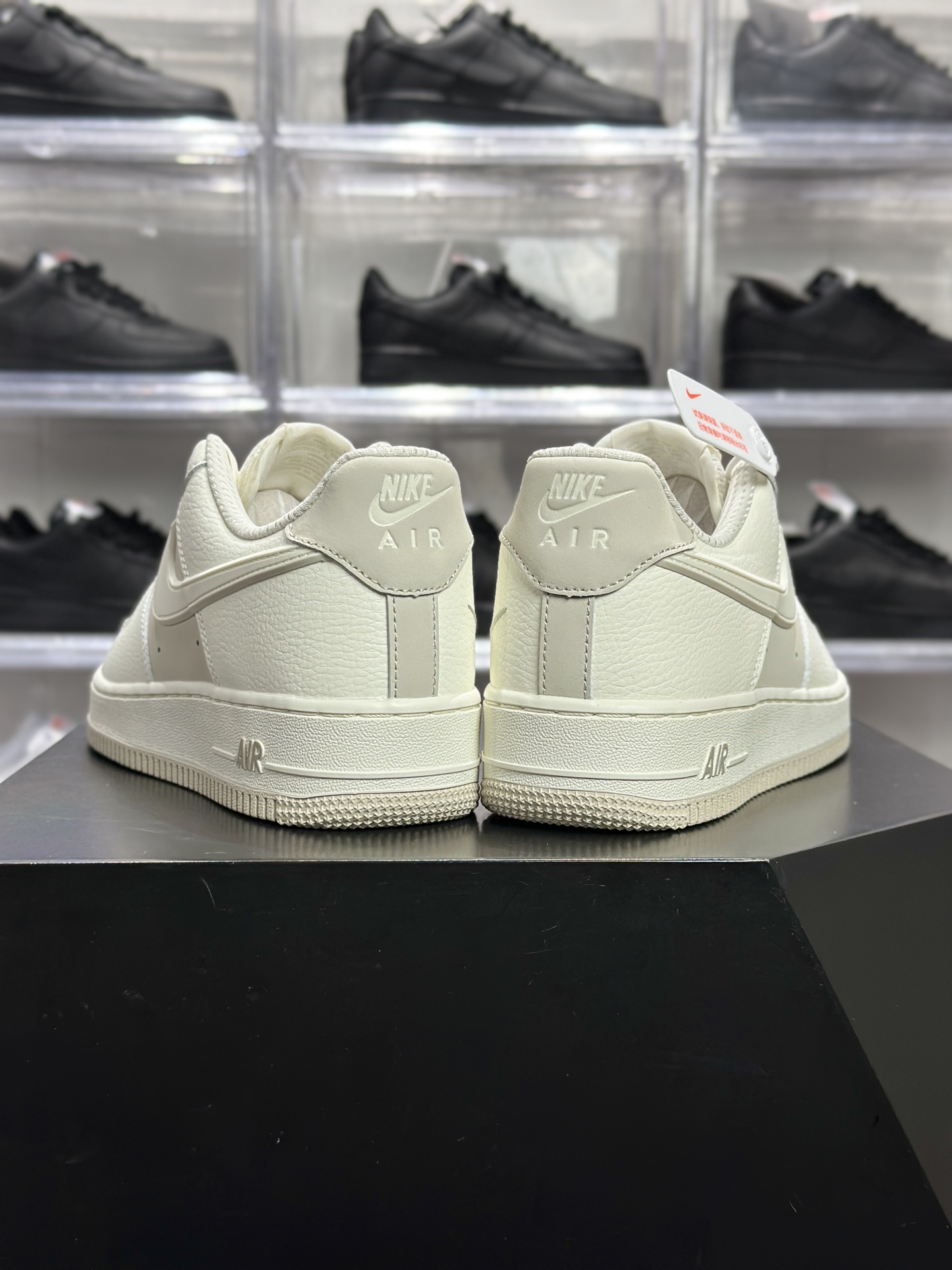 Nike Air Force 1 '07 LV8(空军一号) 俗称 “米白灰” 空军 是一双自带温柔氛围感的经典板鞋 IR1475-133-Top High Quatity Cheap Sneakers Fashion Clothing Clothes Bags handbags Shoes of all Brand wholesale With The best Quality And Beautiful Price from China Factory Chinese suppliers wholesaler seller Nike Air Force 1 '07 LV8(空军一号) 俗称 “米白灰” 空军 是一双自带温柔氛围感的经典板鞋 IR1475-133