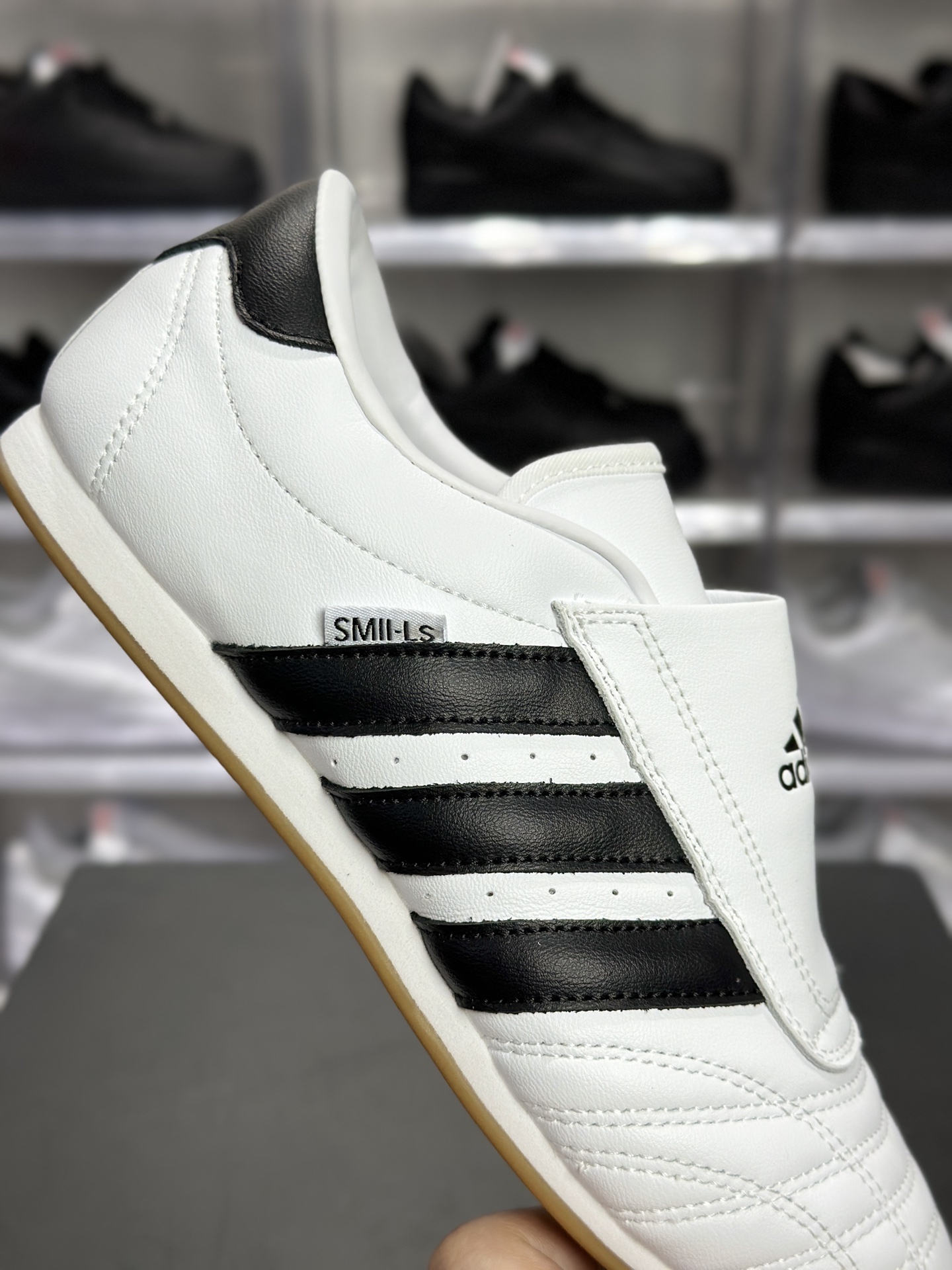 adidas Taekwondo M 阿迪跆拳道鞋 白色 JQ4774-Top High Quatity Cheap Sneakers Fashion Clothing Clothes Bags handbags Shoes of all Brand wholesale With The best Quality And Beautiful Price from China Factory Chinese suppliers wholesaler seller adidas Taekwondo M 阿迪跆拳道鞋 白色 JQ4774