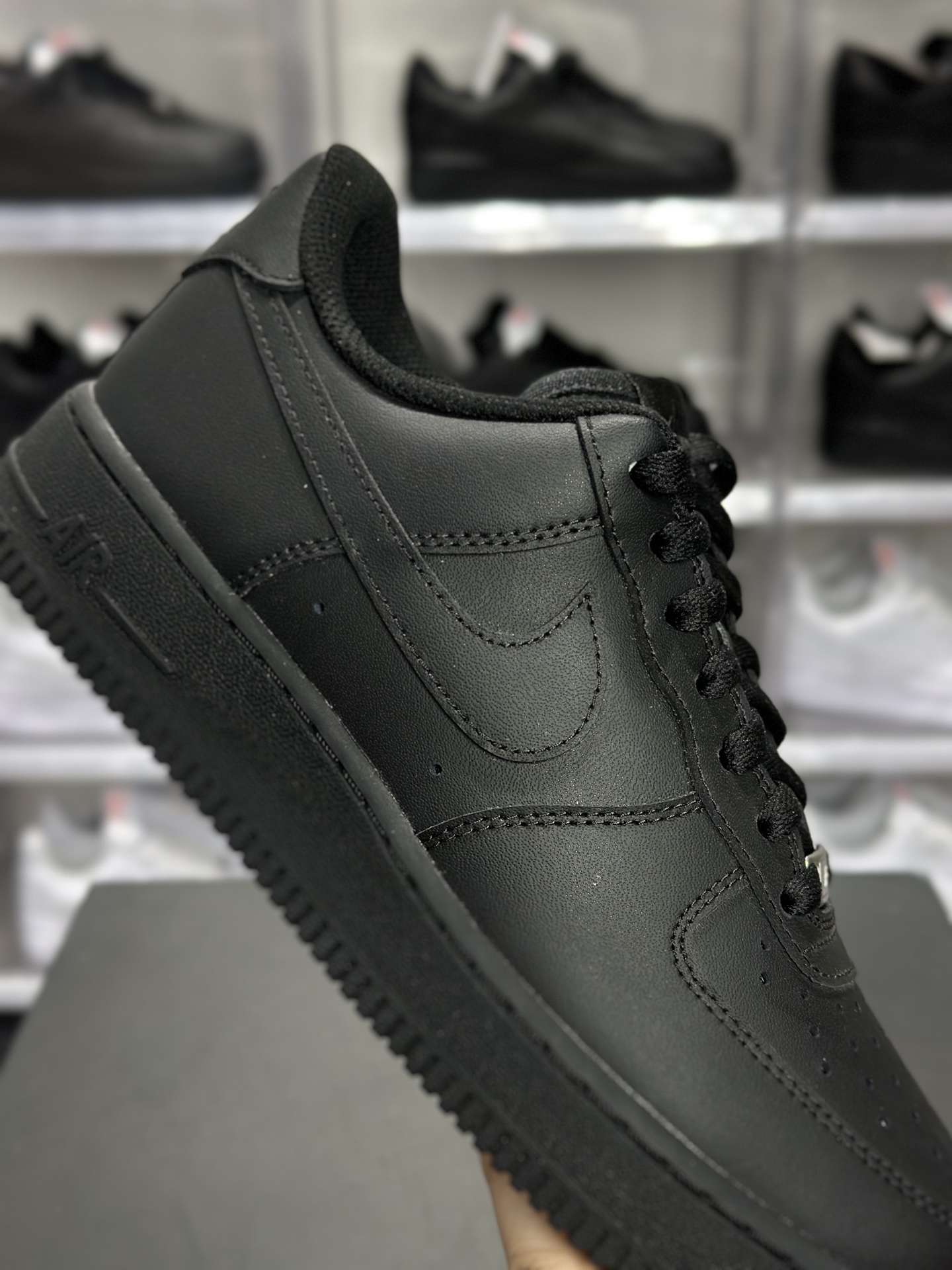 黑武士空军一号 CW2288-001 Nike Air Force 1 Low 黑武士 经典全黑配色-Top High Quatity Cheap Sneakers Fashion Clothing Clothes Bags handbags Shoes of all Brand wholesale With The best Quality And Beautiful Price from China Factory Chinese suppliers wholesaler seller 黑武士空军一号 CW2288-001 Nike Air Force 1 Low 黑武士 经典全黑配色