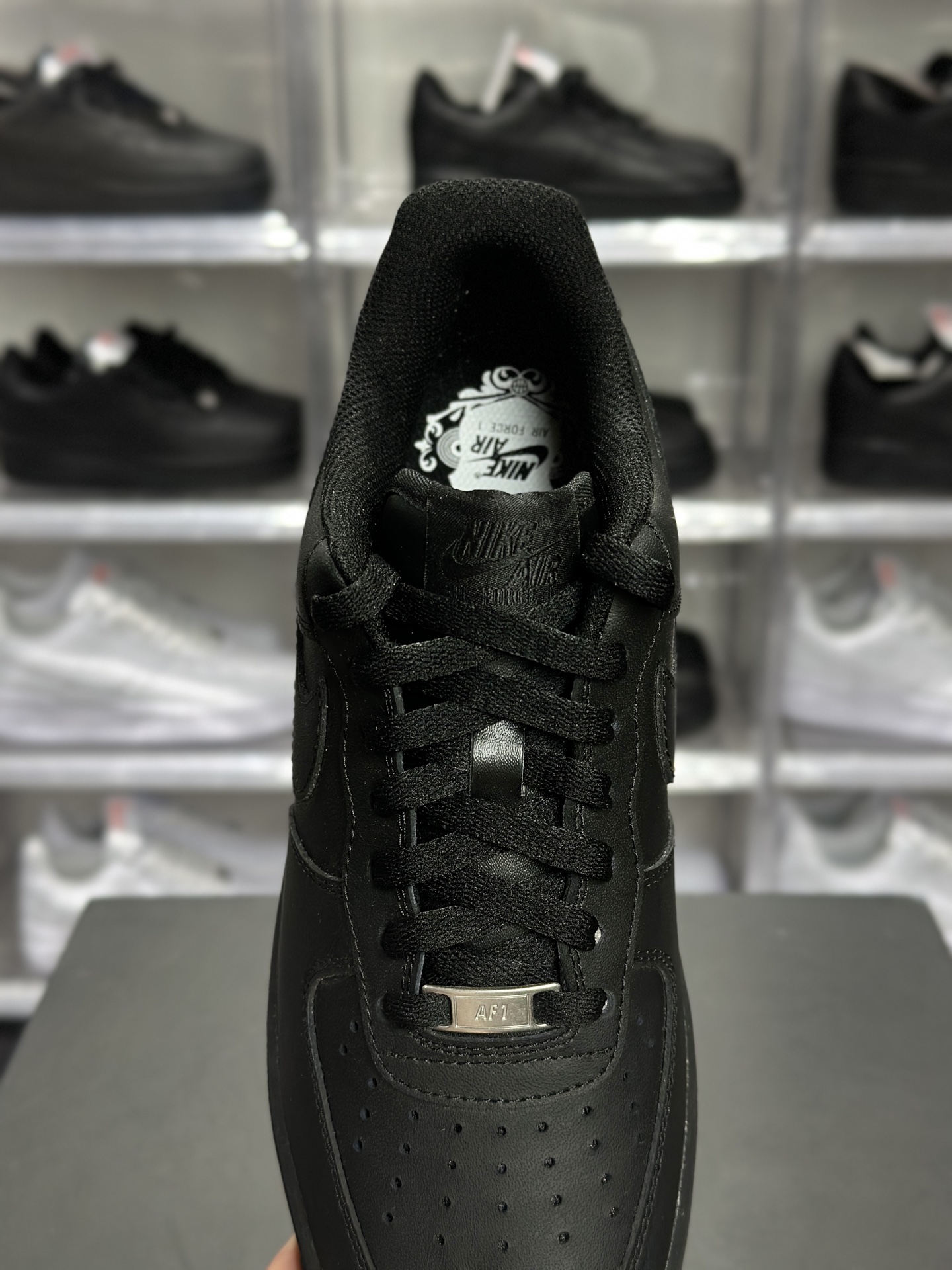 黑武士空军一号 CW2288-001 Nike Air Force 1 Low 黑武士 经典全黑配色-Top High Quatity Cheap Sneakers Fashion Clothing Clothes Bags handbags Shoes of all Brand wholesale With The best Quality And Beautiful Price from China Factory Chinese suppliers wholesaler seller 黑武士空军一号 CW2288-001 Nike Air Force 1 Low 黑武士 经典全黑配色