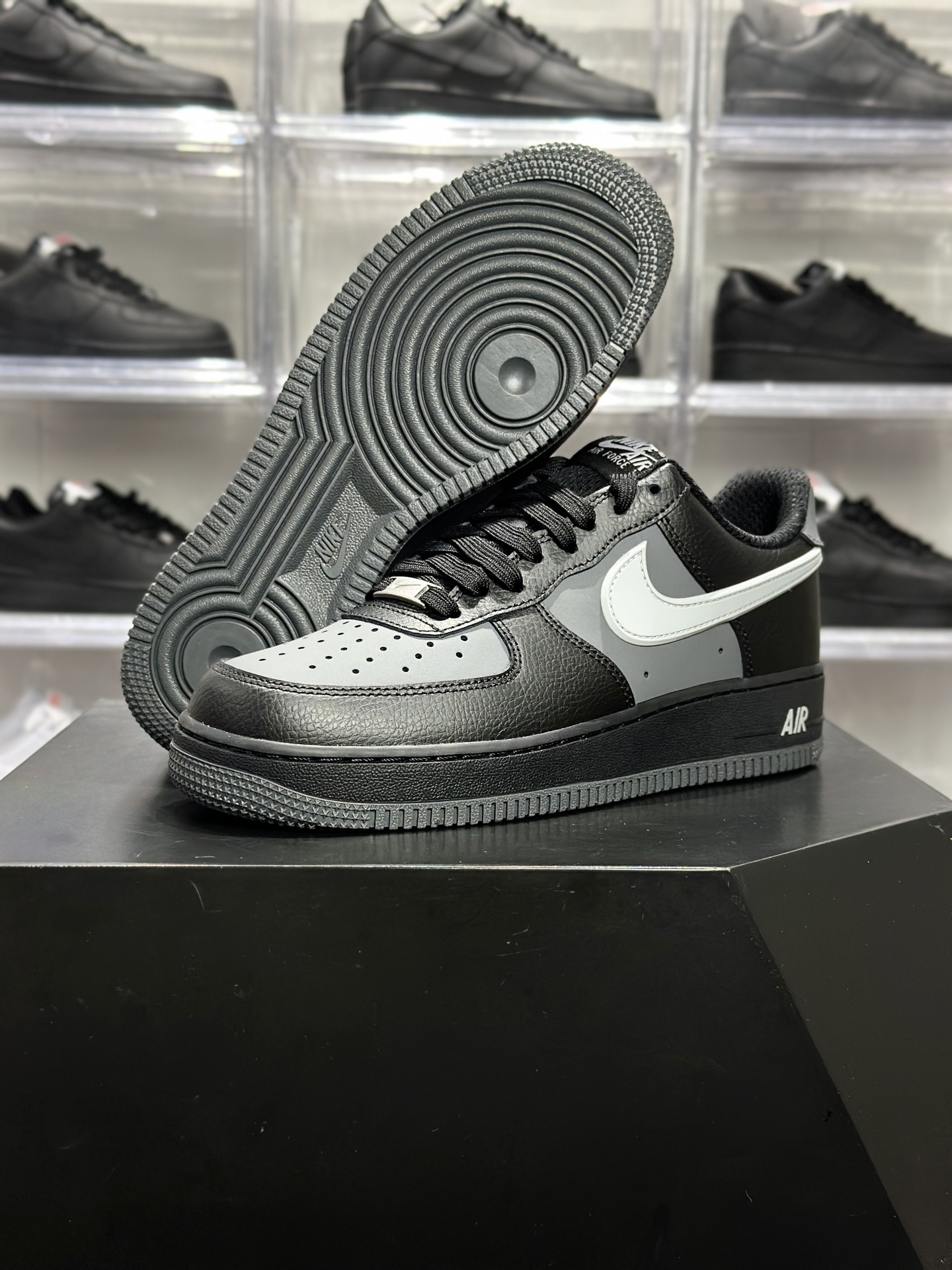 Nike Air Force 1 '07 LV8 黑灰配色 IR1475-010-Top High Quatity Cheap Sneakers Fashion Clothing Clothes Bags handbags Shoes of all Brand wholesale With The best Quality And Beautiful Price from China Factory Chinese suppliers wholesaler seller Nike Air Force 1 '07 LV8 黑灰配色 IR1475-010
