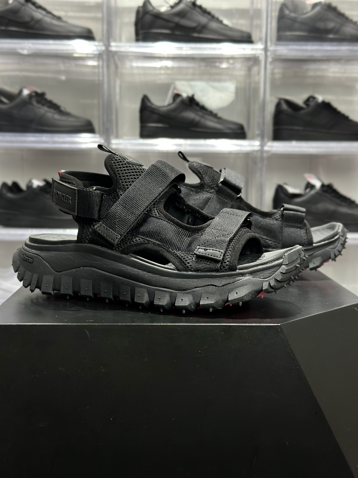 Moncler Trailgrip Vela 蒙口 户外机能凉鞋-Top High Quatity Cheap Sneakers Fashion Clothing Clothes Bags handbags Shoes of all Brand wholesale With The best Quality And Beautiful Price from China Factory Chinese suppliers wholesaler seller Moncler Trailgrip Vela 蒙口 户外机能凉鞋