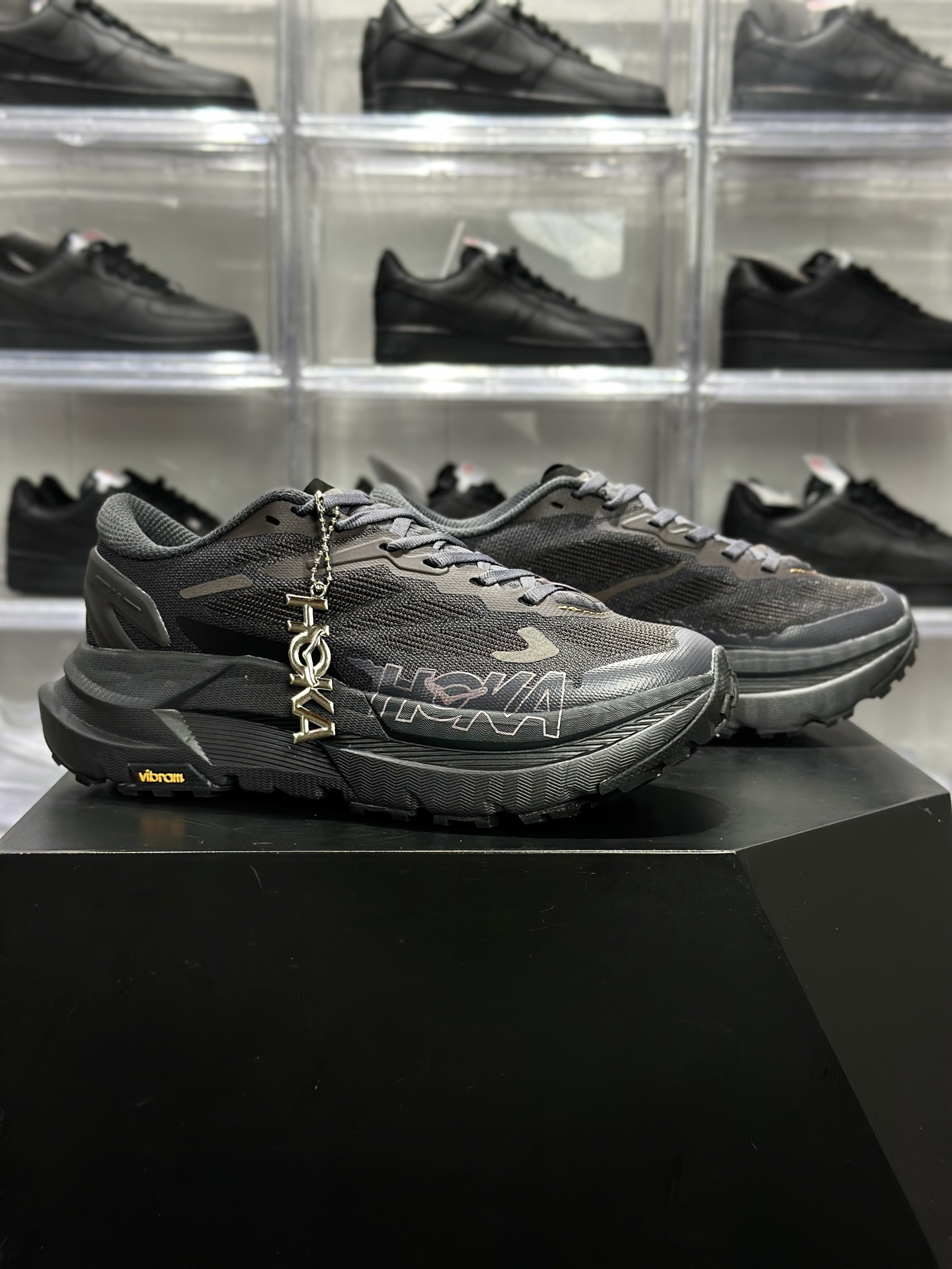 HOKA Mafate X J.L.-A.L. “马法特 联名款户外跑鞋 黑色 1175208-Top High Quatity Cheap Sneakers Fashion Clothing Clothes Bags handbags Shoes of all Brand wholesale With The best Quality And Beautiful Price from China Factory Chinese suppliers wholesaler seller HOKA Mafate X J.L.-A.L. “马法特 联名款户外跑鞋 黑色 1175208