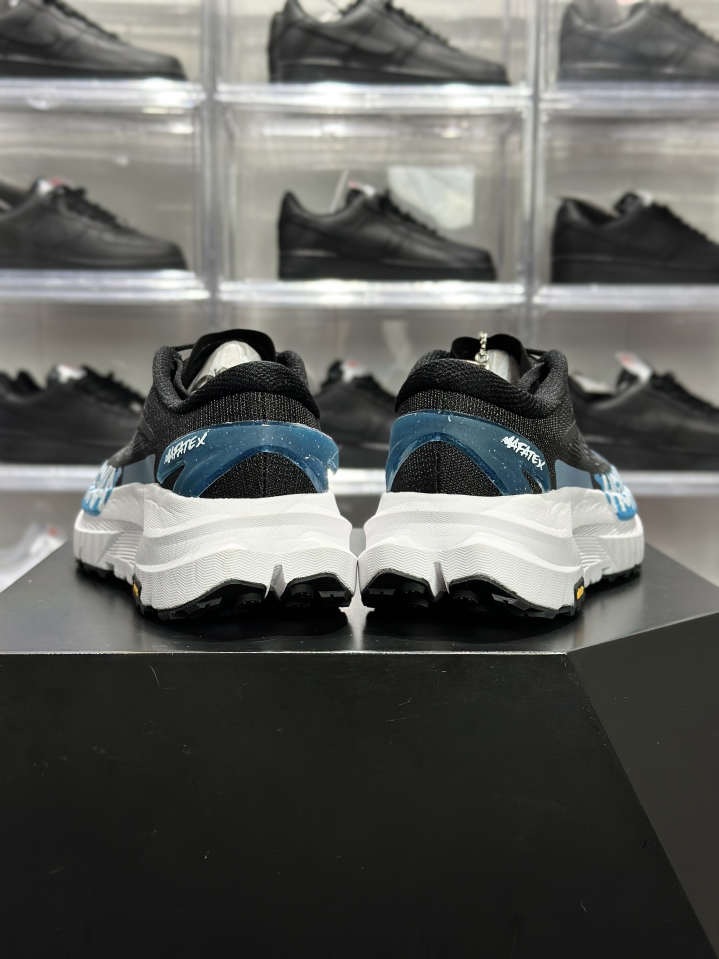 HOKA Mafate X 玛法特 系列户外跑鞋-Top High Quatity Cheap Sneakers Fashion Clothing Clothes Bags handbags Shoes of all Brand wholesale With The best Quality And Beautiful Price from China Factory Chinese suppliers wholesaler seller HOKA Mafate X 玛法特 系列户外跑鞋