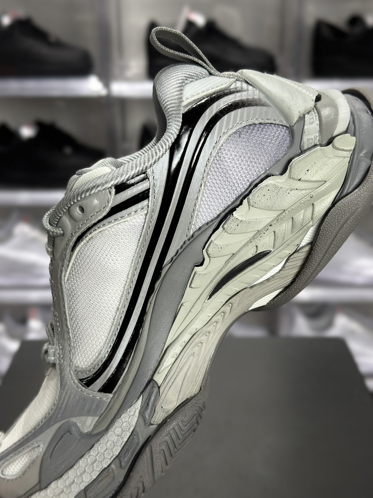 权威实拍 2O626666 新货Balenciaga Triple S 2 代 巴黎世家厚底老爹鞋 渐变灰 865851-Top High Quatity Cheap Sneakers Fashion Clothing Clothes Bags handbags Shoes of all Brand wholesale With The best Quality And Beautiful Price from China Factory Chinese suppliers wholesaler seller 权威实拍 2O626666 新货Balenciaga Triple S 2 代 巴黎世家厚底老爹鞋 渐变灰 865851