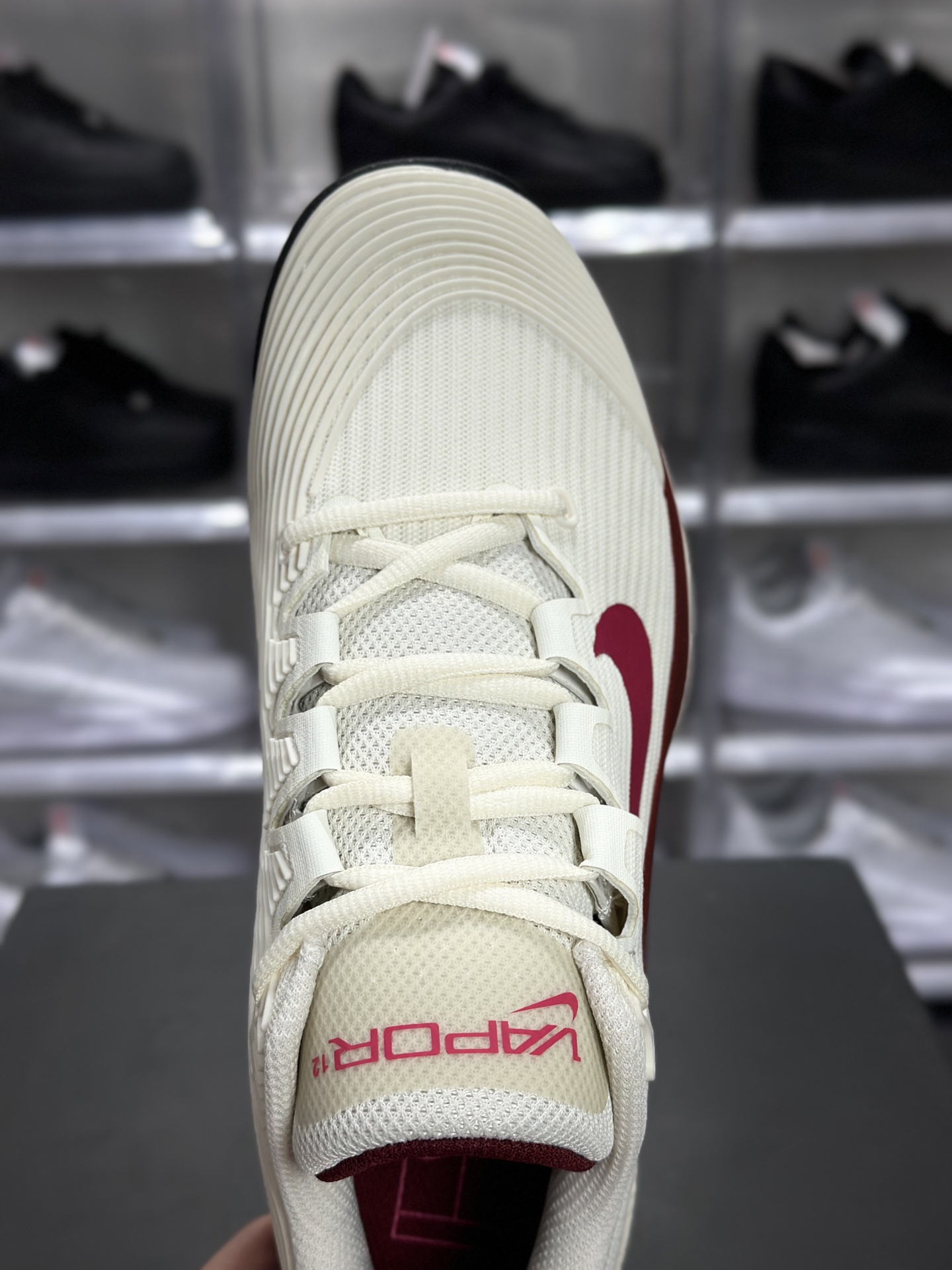 权威实拍 LHS626667 新货耐克 Nike Zoom Vapor 12 网球鞋米白 酒红 FV5554-104
