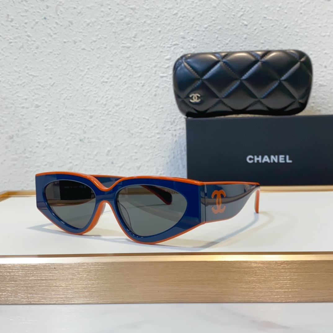 Chanel Occhiali da Sole Splicing