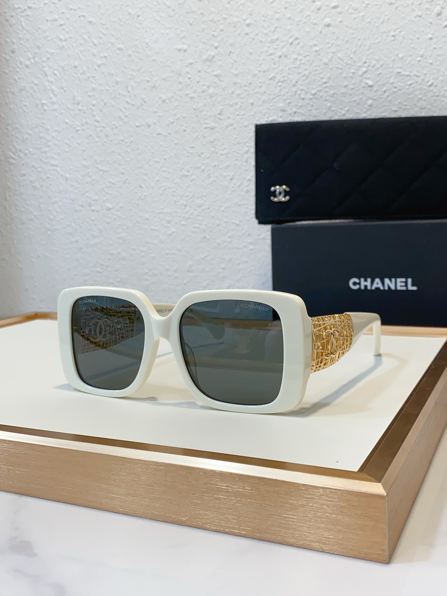 NO:268630,Heavy craftsmanship grandma CHANE* MODELCH5532 SIZE54 19-. Glasses, sunglasses, glasses, chanel19860909重工艺香奶奶CHANE* MODELCH5532 SIZE54口19-. 眼镜墨镜太阳镜,眼镜,chanel,glasses