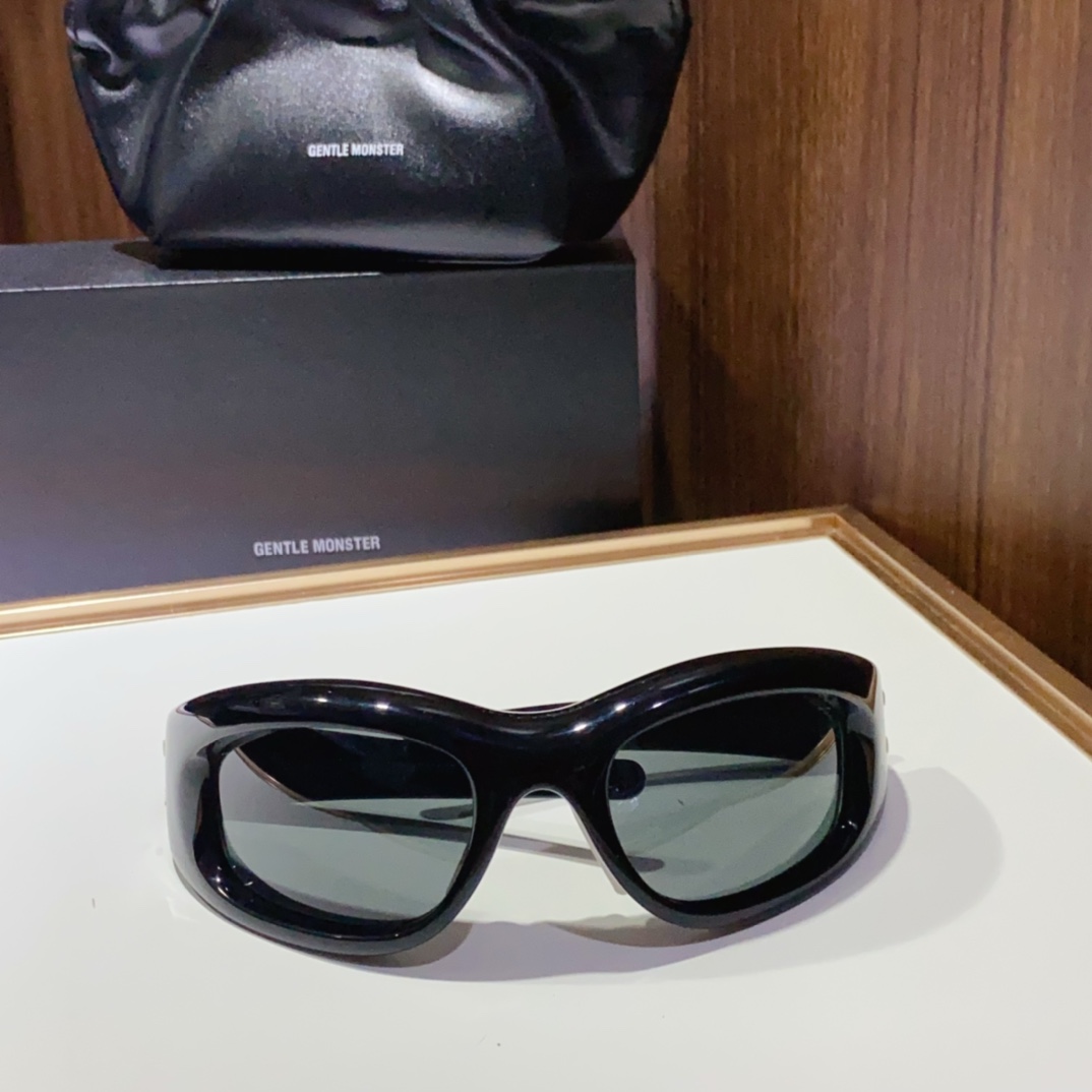 젠틀몬스터 선글라스 73973 Gentle Monster Sunglasses