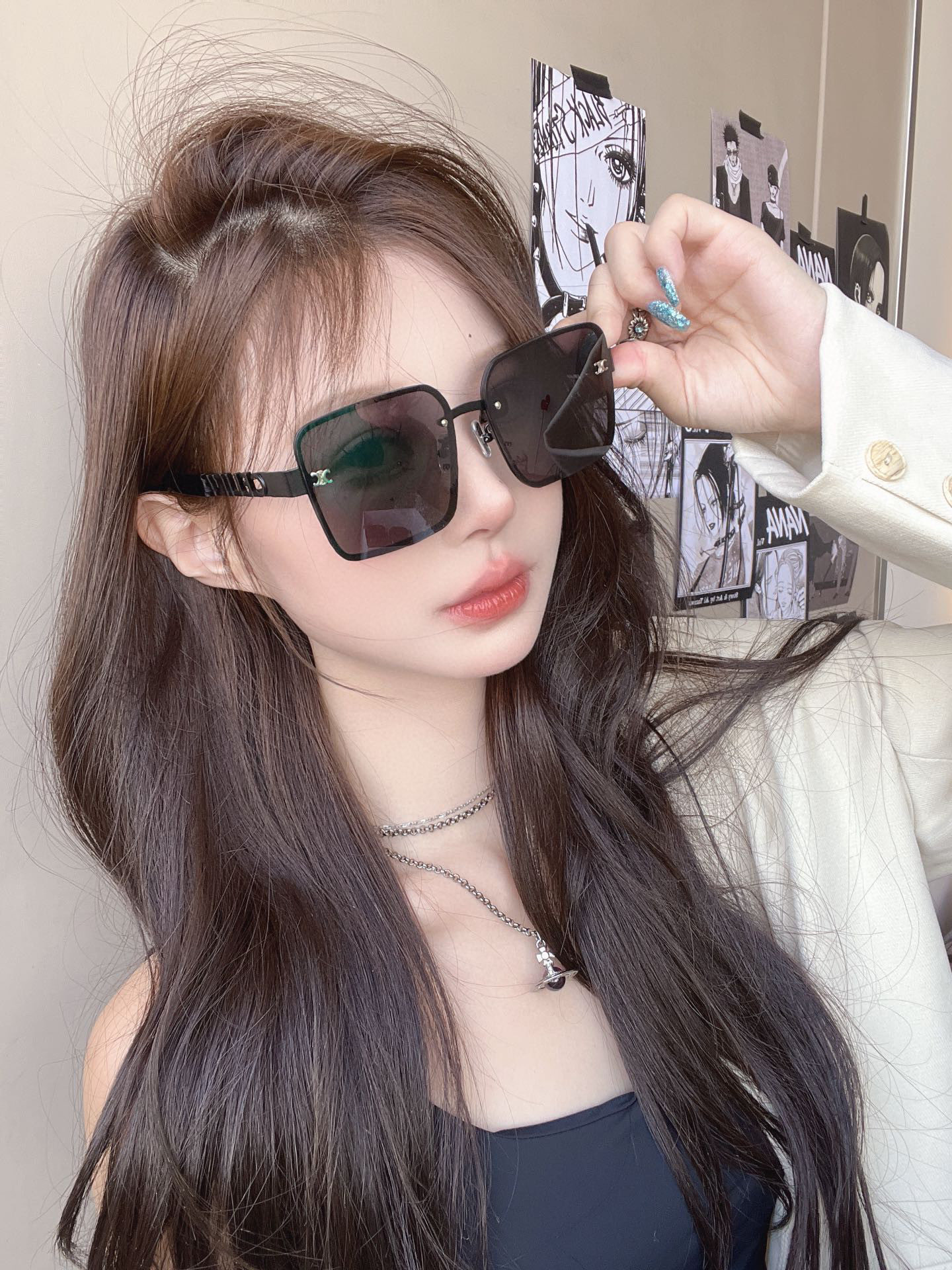 NO:242213,SIZE: 60-14- Celine's atmosphere sunglasses, one word, take a photo and show your face small, increase aura, enhance temperament, overall shape exquisiteness up, high quality, temple laser code, glasses, sunglasses, glasses, celine19860909SIZE: 60-14- 赛琳氛围感墨镜 一个字绝 拍照上镜显脸小  增加气场 提升气质 整体造型精致度up 高品质 镜腿镭射编码 眼镜墨镜太阳镜,眼镜,celine,glasses