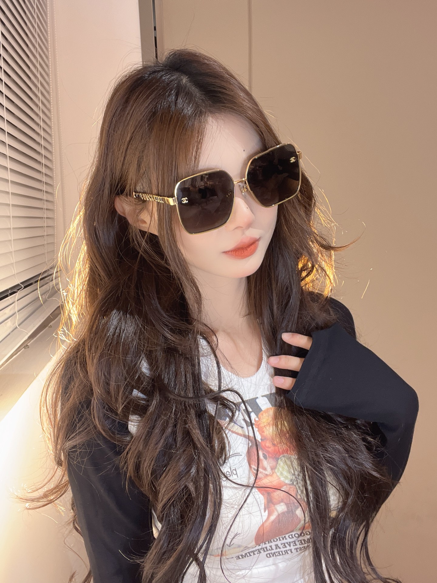  CHANE*香奶奶
大框设计 日常又时髦
 Model  CH7989 
 Size： 54-15-1