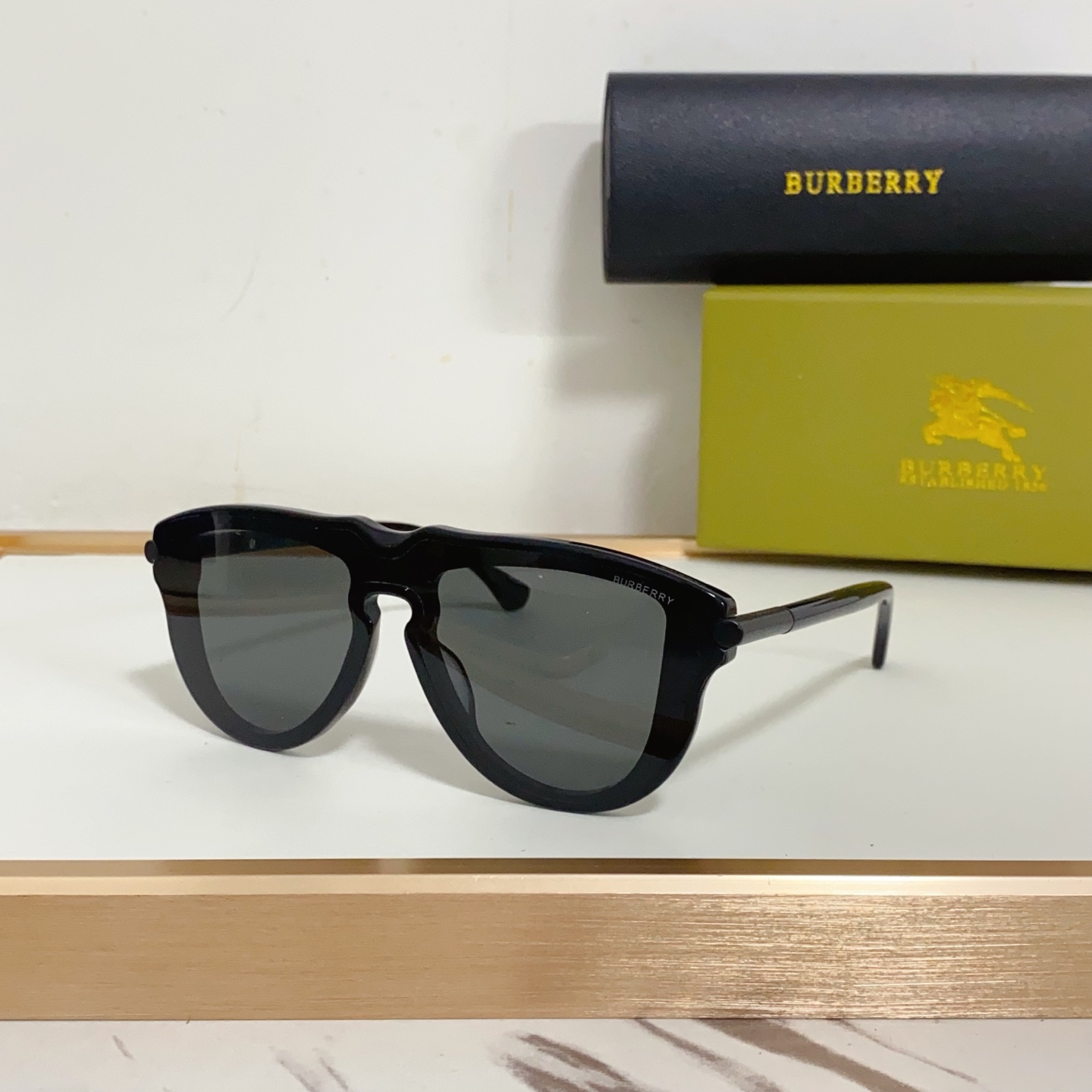 NO:242660,BURBERR*MODELOB E4427SIZE 0-glasses sunglasses, glasses, burberry19860909BURBERR*MODELOB E4427SIZE口0-眼镜墨镜太阳镜,眼镜,burberry,glasses