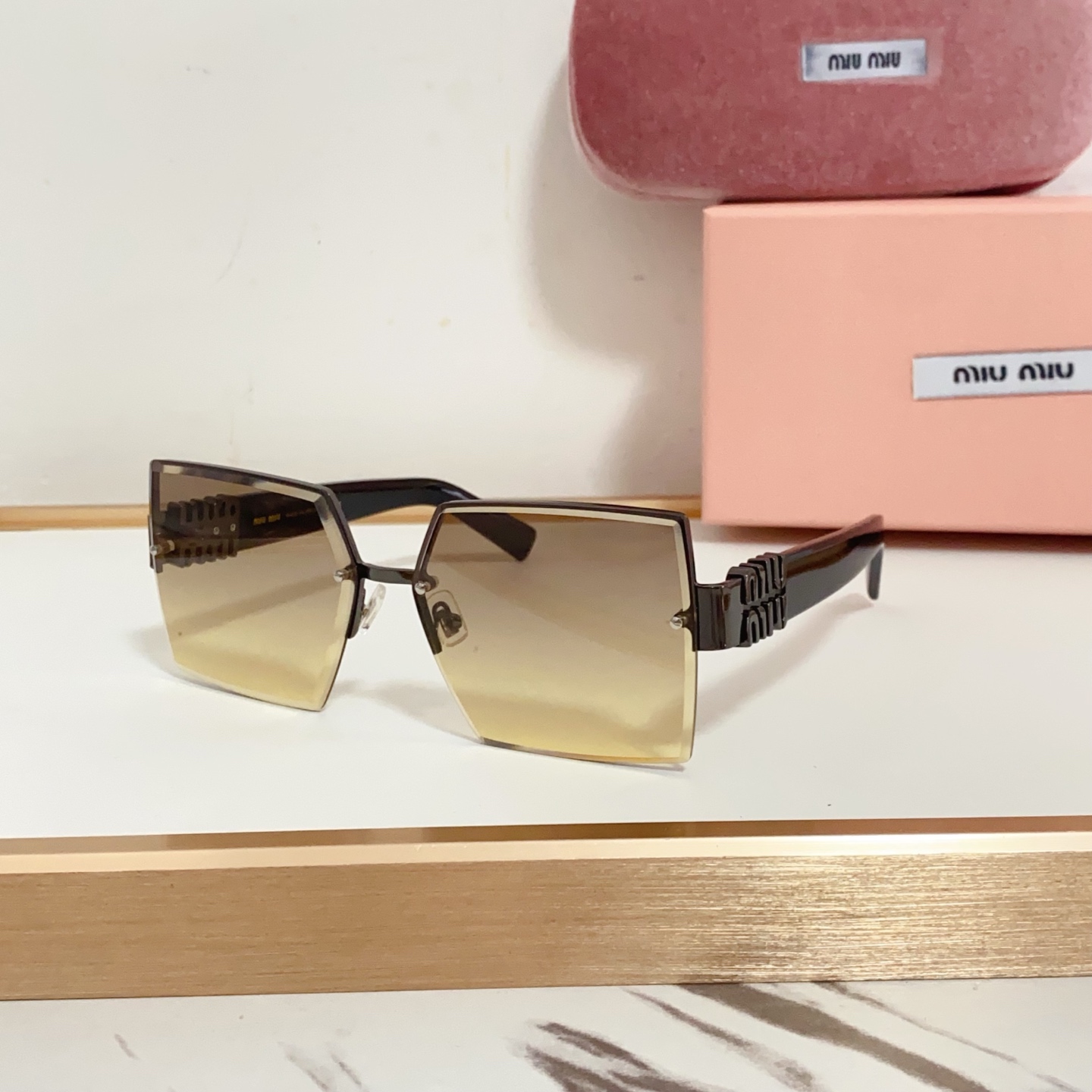 NO:242674,MIU MI*MODEL:SMU 117AVSIZE63-Odd 14-Glasses Sunglasses Sunglasses, Glasses, Miumiu19860909MIU MI*MODEL:SMU 117AVSIZE63口14-眼镜墨镜太阳镜,眼镜,miumiu,glasses