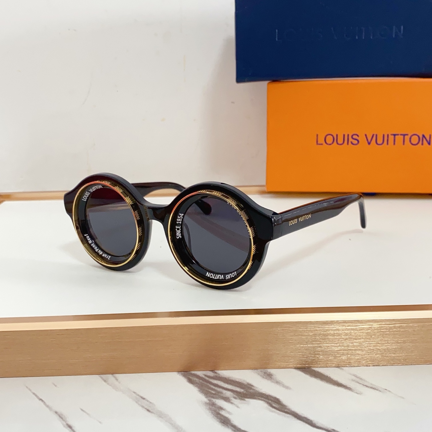 NO:242717,LOUIS VUITTO*MODELZ2386USIZE57 port 16-~With drill, no drill glasses sunglasses, glasses, louis vuitton19860909LOUIS VUITTO*MODELZ2386USIZE57口16-～带钻,没钻眼镜墨镜太阳镜,眼镜,louis vuitton,glasses