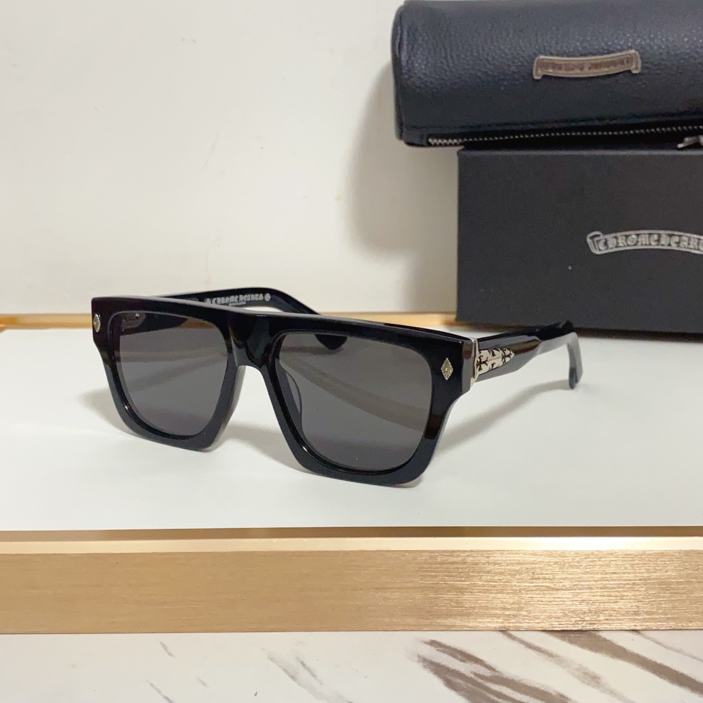 NO:243554,Zeiss lenses CHROME HEART Mod:CHARISMADICK SIZE:57-17- Glasses sunglasses, glasses, chrome hearts19860909Zeiss lenses CHROME HEART Mod:CHARISMADICK SIZE:57-17- 眼镜墨镜太阳镜,眼镜,chrome hearts,glasses