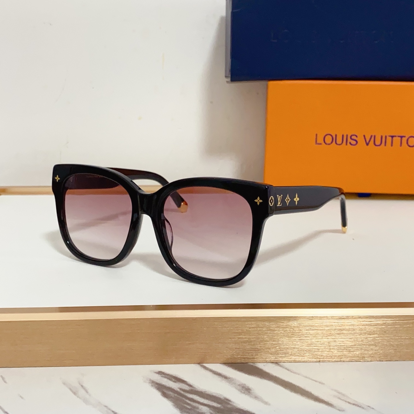 NO:244359,LOUIS VUITTO* MODELZ1729W SIZE56 port 18-143 glasses sunglasses sunglasses, glasses, louis vuitton19860909LOUIS VUITTO* MODELZ1729W SIZE56口18-143 眼镜墨镜太阳镜,眼镜,louis vuitton,glasses