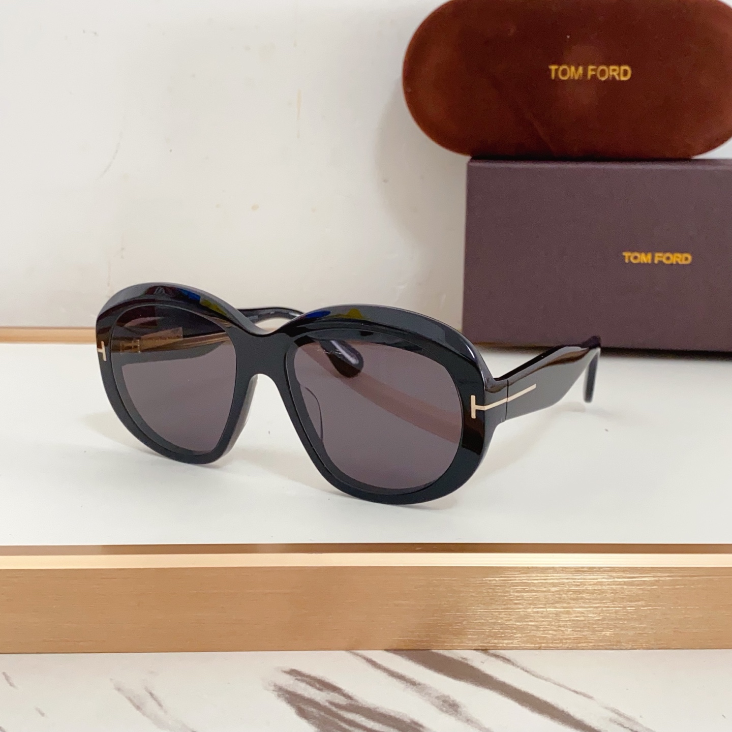 NO:244362,FT1193 Tom Ford Angelica This excellent craftsmanship and timeless charm really stand out. 