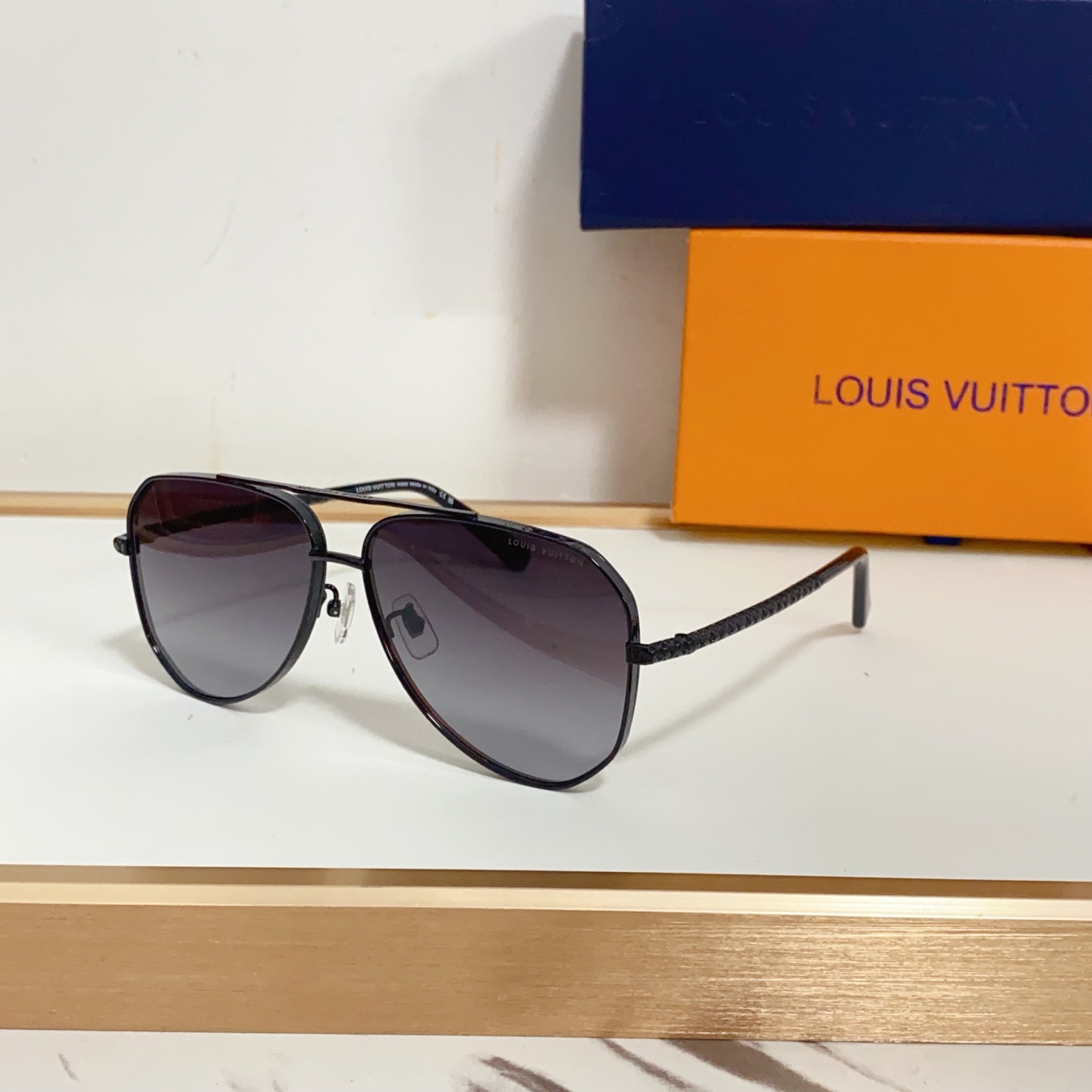 NO:248214,LOUIS VUITTON MODZ1300E Size58-Odd 15-Glasses Sunglasses, Glasses, louis vuitton19860909LOUIS VUITTON MODZ1300E Size58口15- 眼镜墨镜太阳镜,眼镜,louis vuitton,glasses
