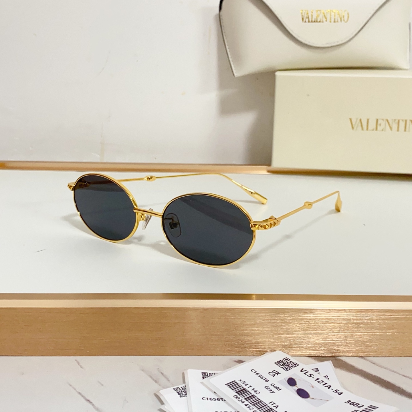 NO:247676,VALENTINO MODELVLS-121A-54 SIZE54 port 19-142 glasses sunglasses sunglasses, glasses, valentino19860909VALENTINO MODELVLS-121A-54 SIZE54口19-142 眼镜墨镜太阳镜,眼镜,valentino,glasses