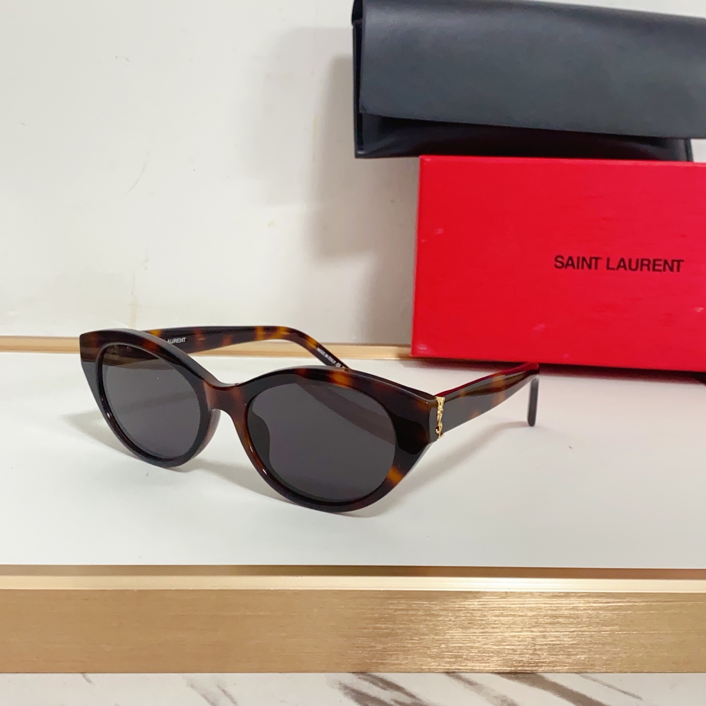 NO:247711,#New Saint laurent It's been launched after much anticipation. Rose Park Chae-young's same style SL M high quality iconic temples European and American series sizs54-mouth 18-, glasses, sunglasses, sunglasses, glasses, saint laurent19860909#新品Saint laurent 千呼万唤始出来 Rose朴彩英同款 SL M 高品质 标志性镜腿 欧美系列 sizs54口18-,眼镜墨镜太阳镜,眼镜,saint laurent,glasses