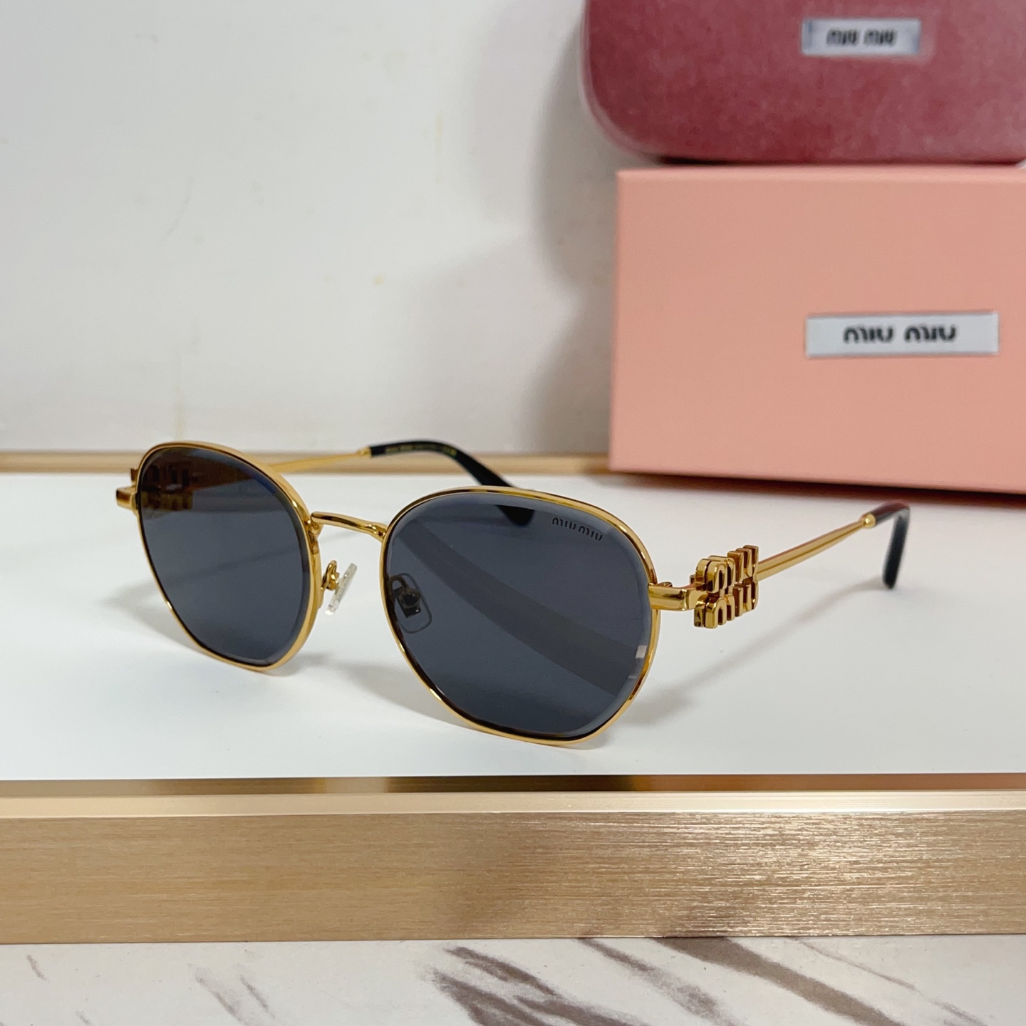NO:250909,MIU MI* MODEL:MU56ZS SIZE57 port 18- glasses sunglasses sunglasses, glasses, miumiu19860909MIU MI* MODEL:MU56ZS SIZE57口18- 眼镜墨镜太阳镜,眼镜,miumiu,glasses