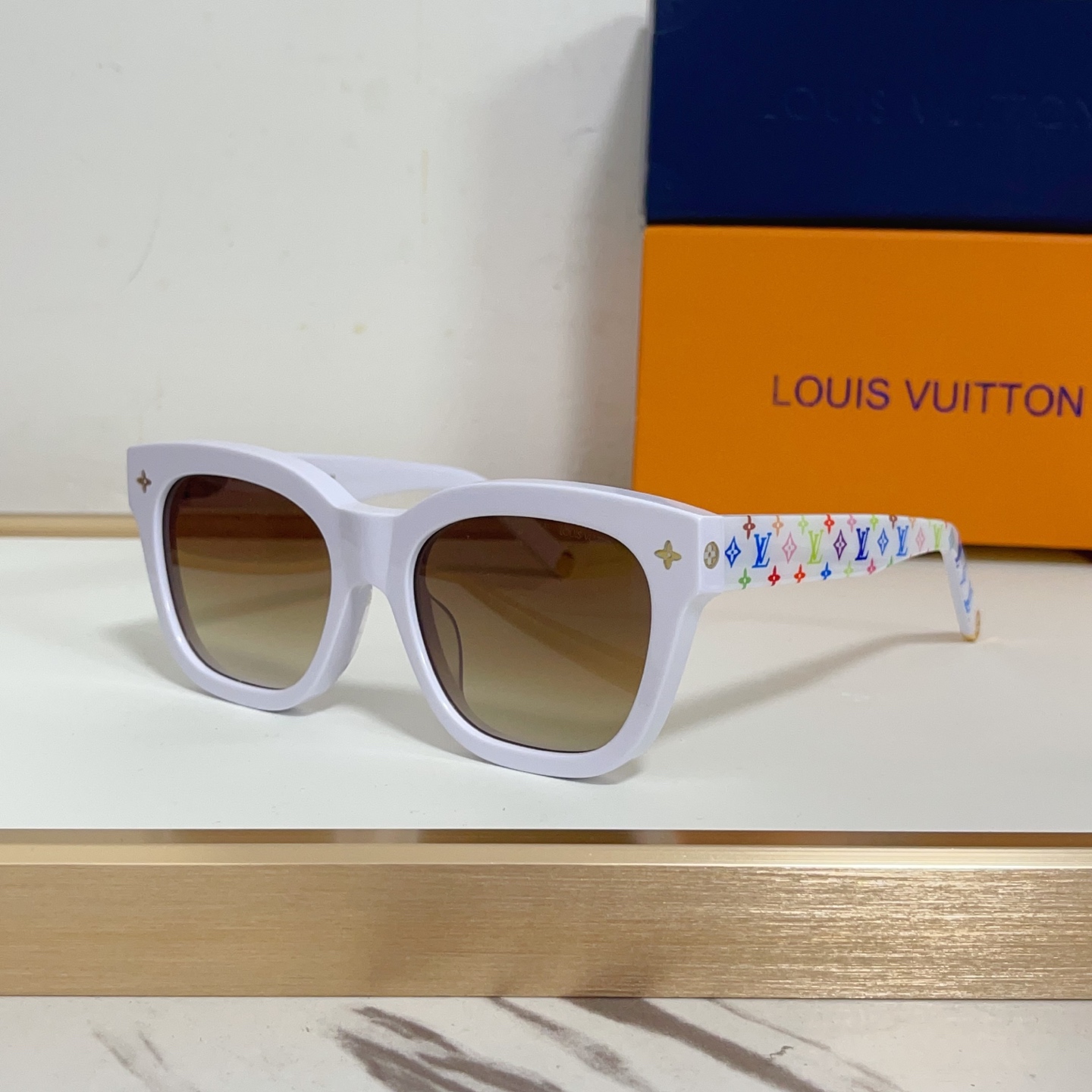 NO:251792,LOUIS VUITTO*MODELZ2725E,Z2718A,Z2723B,Eyeur,louis vuitton19860909LOUIS VUITTO*MODELZ2725E,Z2718A,Z2723B,眼镜,louis vuitton,glasses