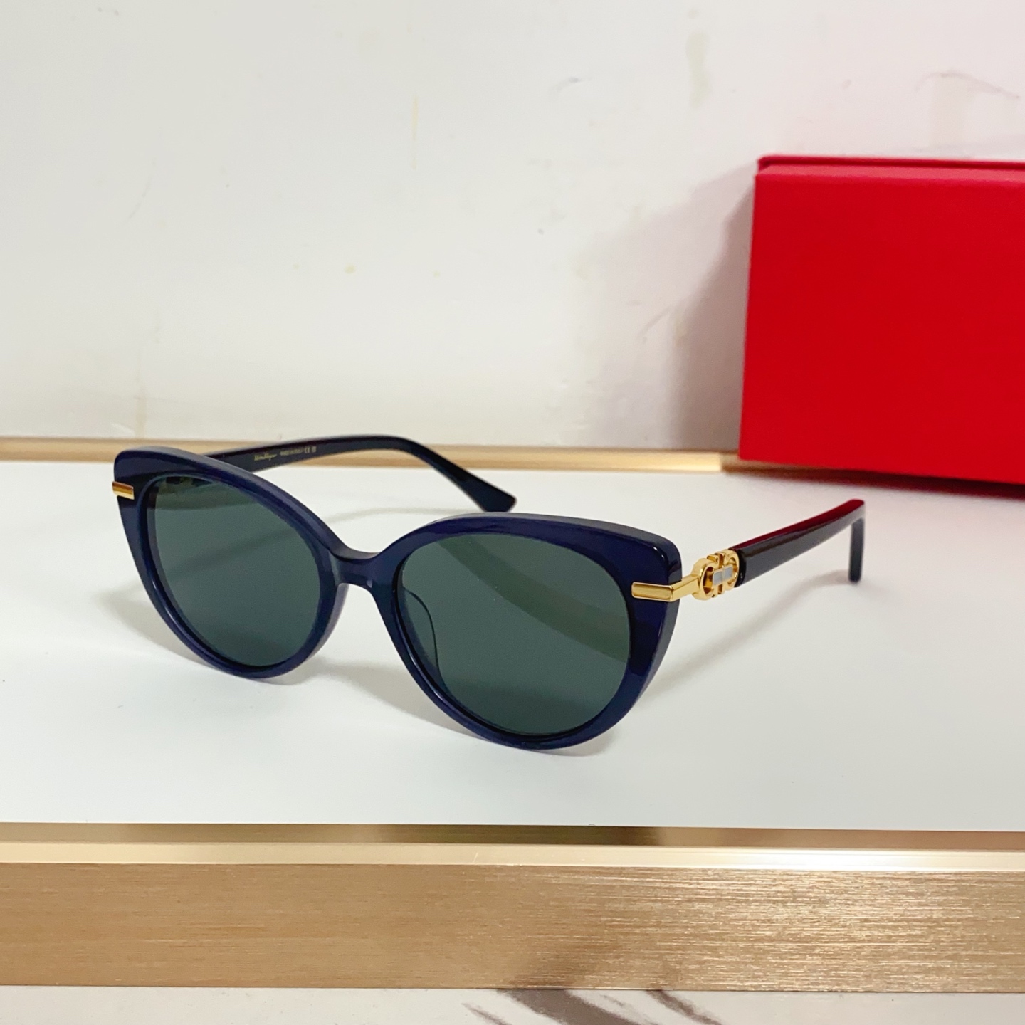 NO:252873,Salvatore ferragam* Filipagamo MODELSF1092SLB SIZE52-Odd 19-Glasses Sunglasses, Glasses, louis vuitton, ferragamo19860909Salvatore ferragam* 菲*拉格慕 MODELSF1092SLB SIZE52口19-眼镜墨镜太阳镜,眼镜,louis vuitton,ferragamo,glasses