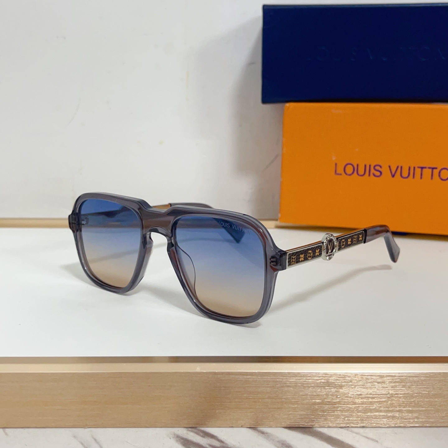 NO:255570,Louis Vuitto* ModZ0102 Size54-22-,Glasses,Sunglasses,Glasses,Louis vuitton19860909Louis Vuitto* ModZ0102 Size54-22-,眼镜墨镜太阳镜,眼镜,louis vuitton,glasses