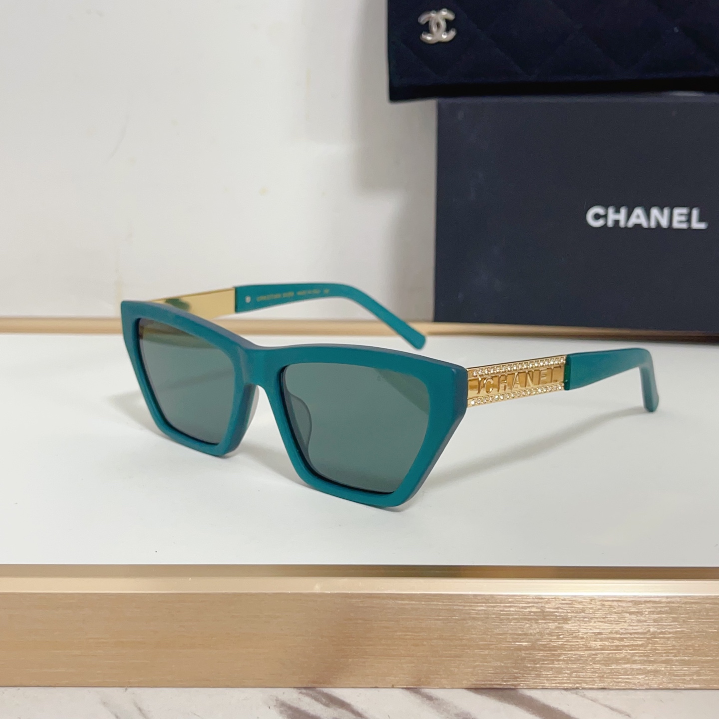 NO:255568,CHANE*MODELCH8204SIZE55-Odd 17-Glasses Sunglasses Sunglasses, Glasses, Chanel19860909CHANE*MODELCH8204SIZE55口17-眼镜墨镜太阳镜,眼镜,chanel,glasses