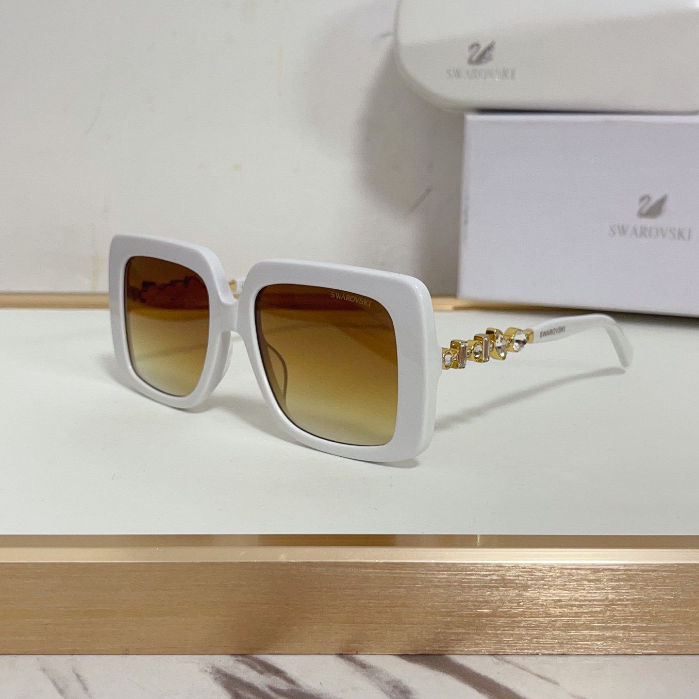 NO:256291,SWAROVSK*MODEL:SK 0357SIZE:54-mouth 19-glasses sunglasses, glasses, stuart weitzman19860909SWAROVSK*MODEL:SK 0357SIZE:54口19-眼镜墨镜太阳镜,眼镜,stuart weitzman,glasses