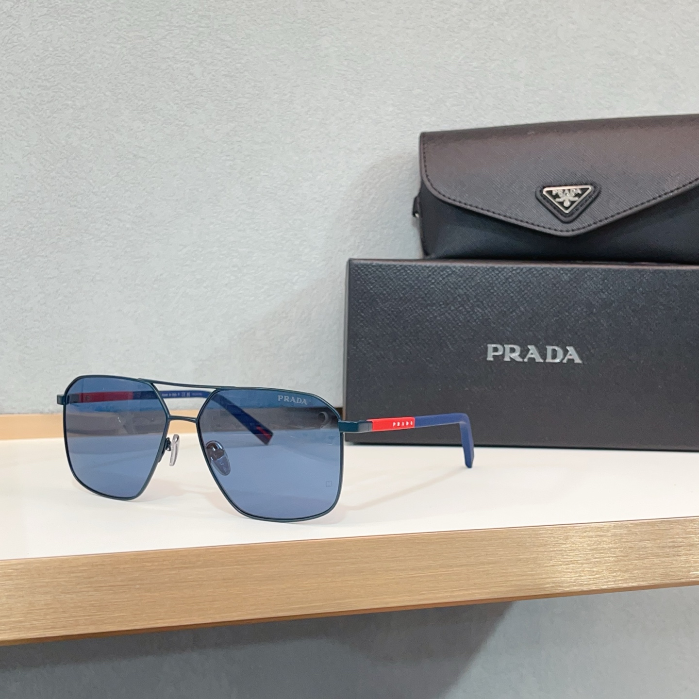 NO:347747,Prada PRAD*A original single high quality sunglasses Model:SPS A50 sun color-changing glasses sunglasses, glasses, prada, prada19860909普拉*达 PRAD*A 原单高品质太阳镜 Model:SPS A50 太阳 变色眼镜墨镜太阳镜,眼镜,prada,prada,glasses
