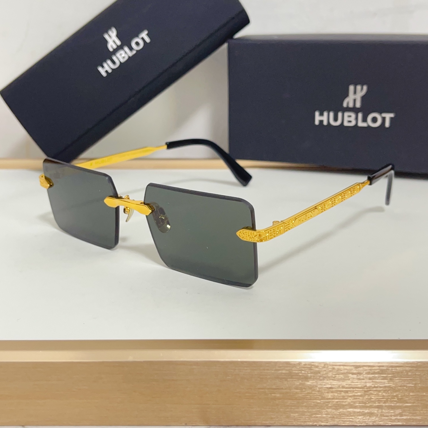 NO:347946,HUBLOTMODEL: H329SIZE58-Odd 17-Glasses Sunglasses Sunglasses, Glasses19860909HUBLOTMODEL:H329SIZE58口17-眼镜墨镜太阳镜,眼镜,glasses