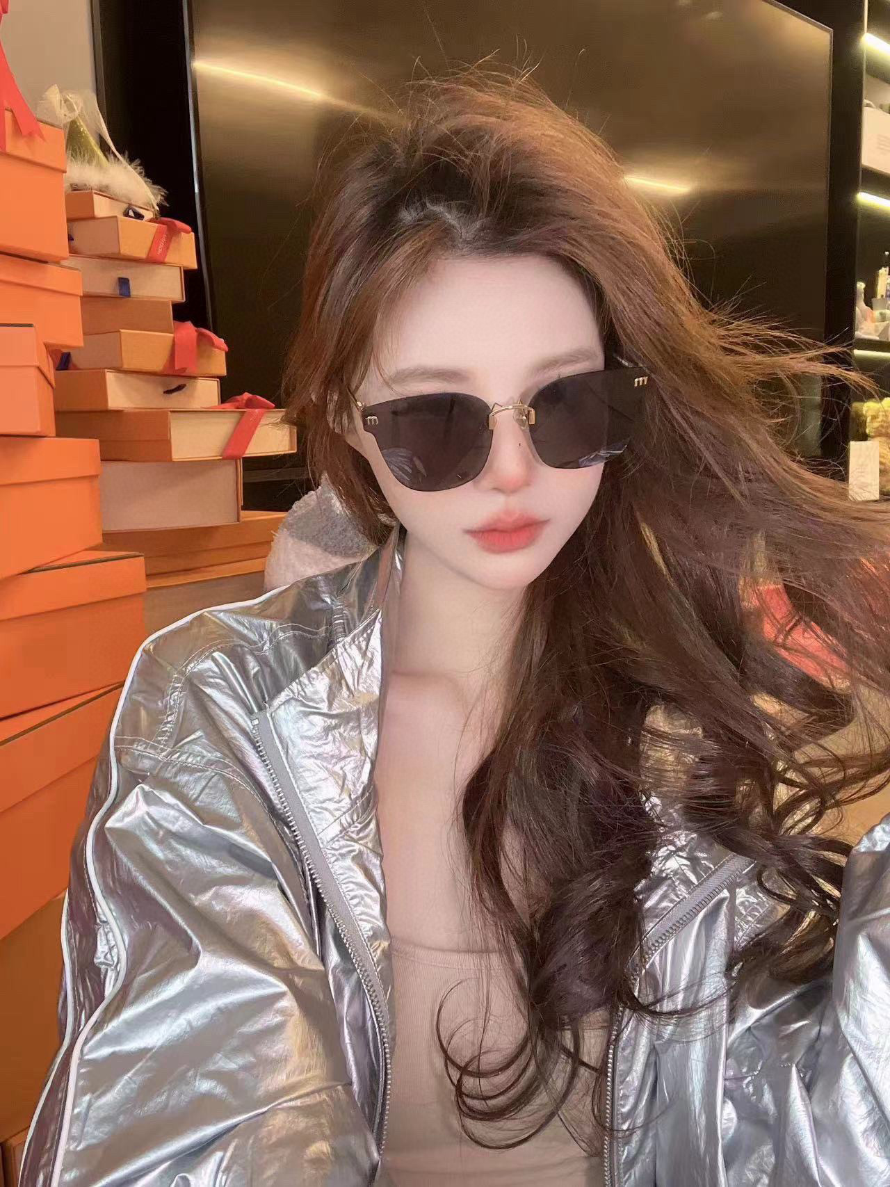 미우미우 선글라스 73106