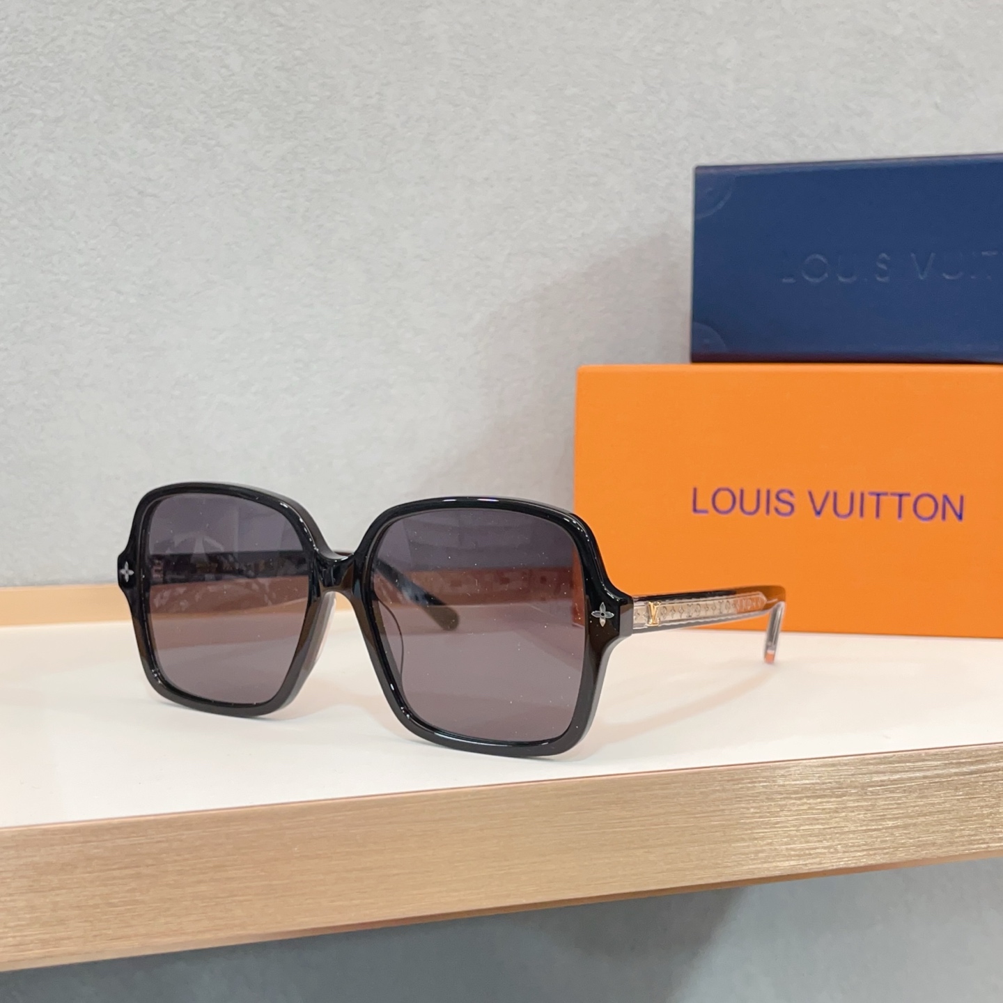 NO:357997,Louis Vuitto* MODELZ2917W SIZE58- Port 17-, Glasses, Sunglasses, Sunglasses, Glasses, Louis vuitton19860909Louis Vuitto* MODELZ2917W SIZE58口17-,眼镜墨镜太阳镜,眼镜,louis vuitton,glasses