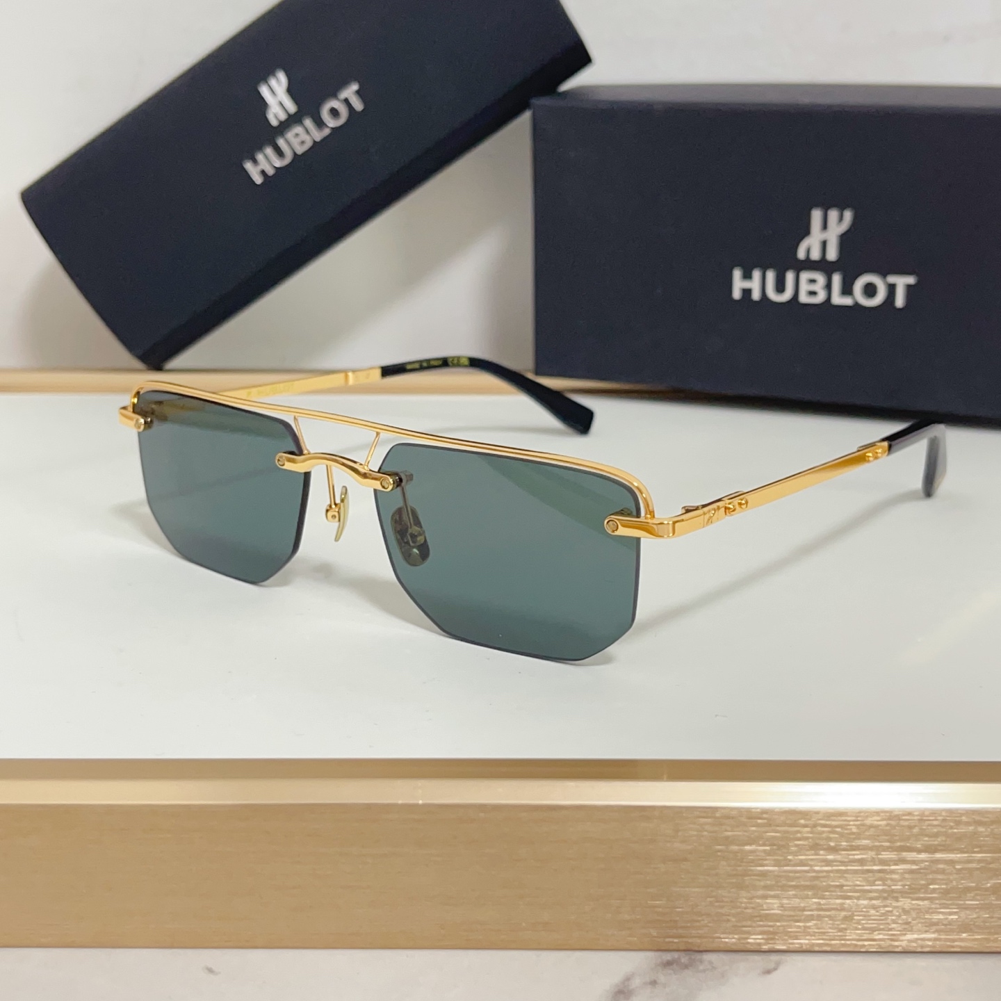 NO:357854,HUBLOTMODEL: H037SIZE56-Odd 17-Glasses Sunglasses Sunglasses, Glasses19860909HUBLOTMODEL:H037SIZE56口17-眼镜墨镜太阳镜,眼镜,glasses
