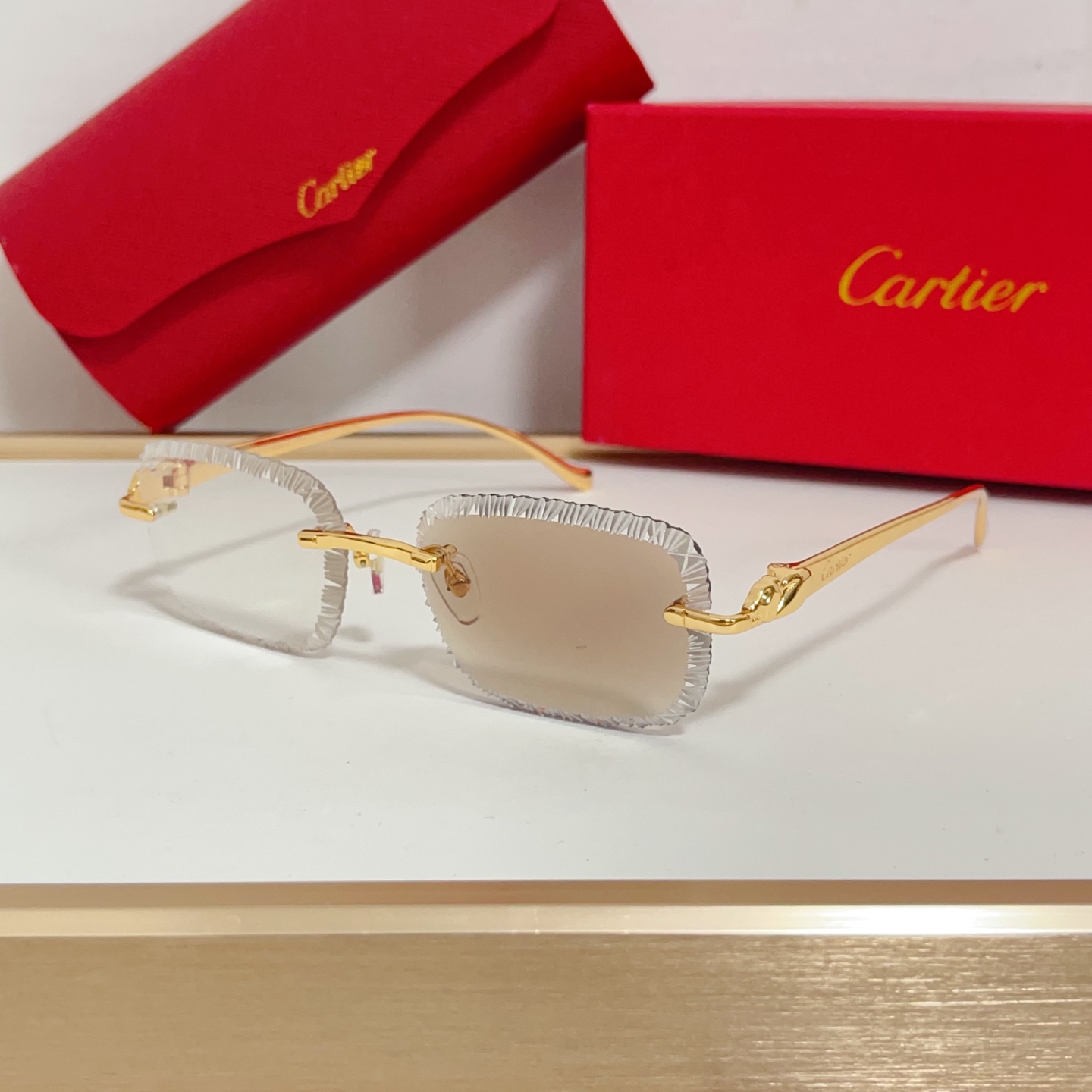 NO:362372,Cartie* MODELCT06591J SIZE56- 17- , color-changing glasses sunglasses, glasses, cartier19860909Cartie* MODELCT06591J SIZE56口17- ,变色眼镜墨镜太阳镜,眼镜,cartier,glasses