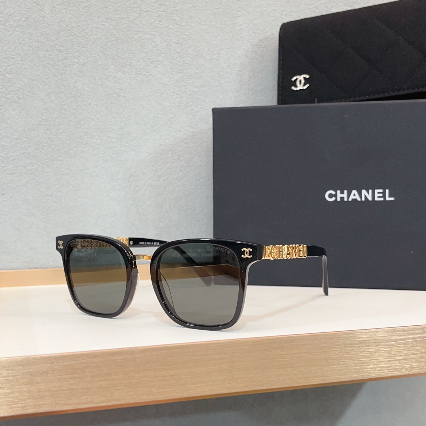 NO:362291,Grandma Xiang Model: CH Metal logo design, daily and fashionable Size53-21-. Glasses, sunglasses, glasses, glasses19860909香奶奶 Model : CH 金属logo设计 日常又时髦 Size53-21-. 眼镜墨镜太阳镜,眼镜,glasses