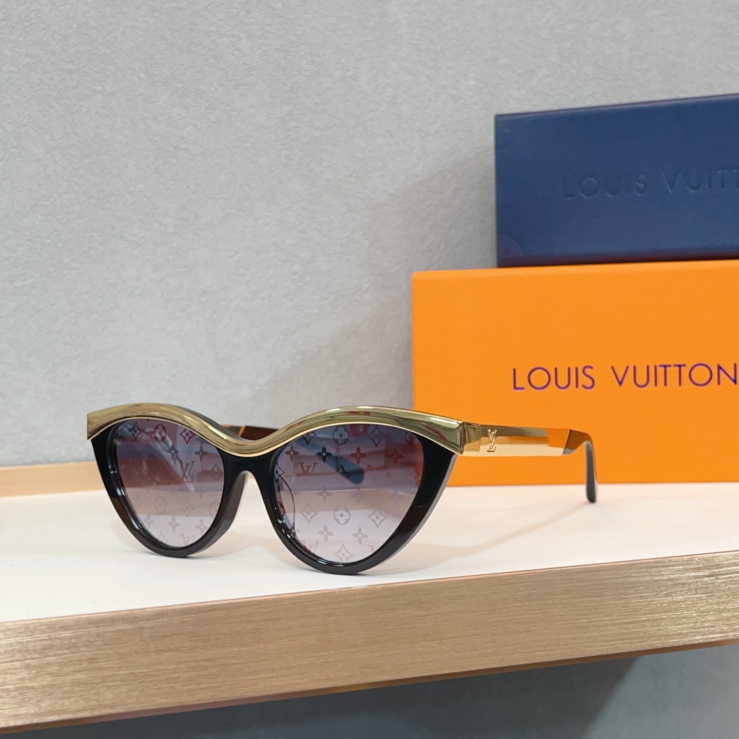 NO:362282,LOUIS VUITTO* MODELZ2684U SIZE52 port 23-143 glasses sunglasses sunglasses, glasses, louis vuitton19860909LOUIS VUITTO* MODELZ2684U SIZE52口23-143 眼镜墨镜太阳镜,眼镜,louis vuitton,glasses