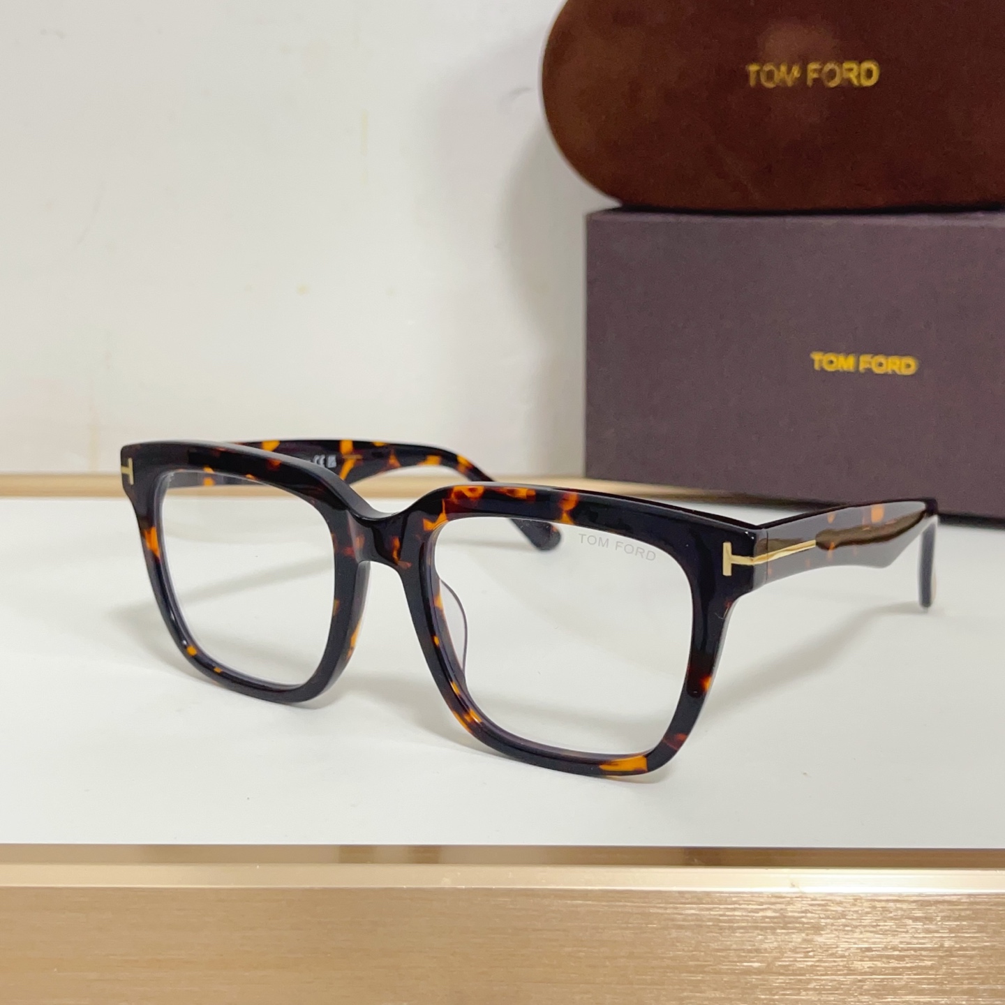 NO:365718,95 TOM FOR* MODEL: FT0646 Size53-Port 20-Glasses Sunglasses, Glasses, Tom ford1986090995 TOM FOR* MODEL: FT0646 Size53口20- 眼镜墨镜太阳镜,眼镜,tom ford,glasses