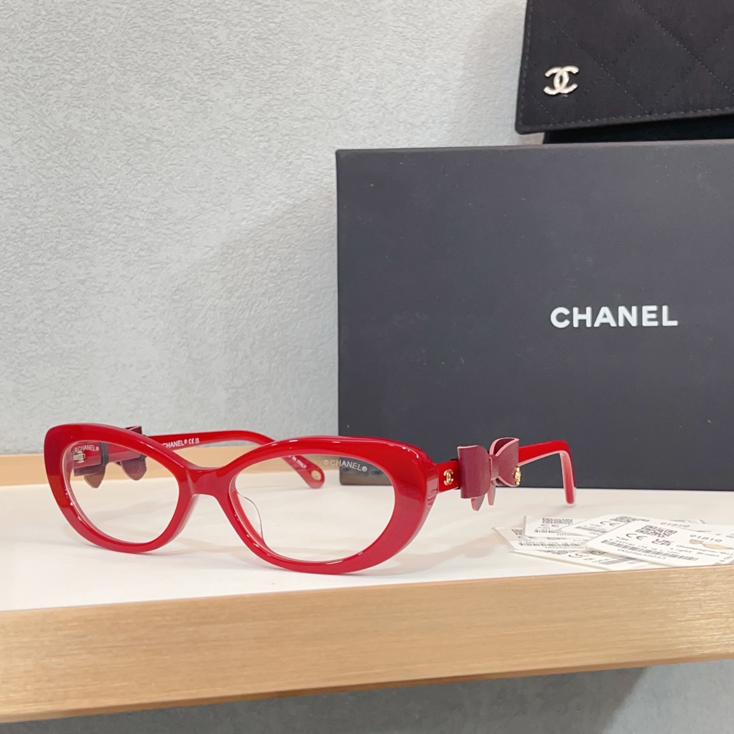 NO:365830,CHANEL Xin Zhilei's same style, Xiaoxiang's new non-faced frame, side bow embellishment, new design is interesting and unique. Model: CH9181 Size: 54-18- Glasses, sunglasses, sunglasses, glasses, chanel19860909CHANEL 辛芷蕾同款 小香新款素颜镜框 侧边蝴蝶结点缀 新款设计有趣别致 Model : CH9181 Size: 54-18- 眼镜墨镜太阳镜,眼镜,chanel,glasses