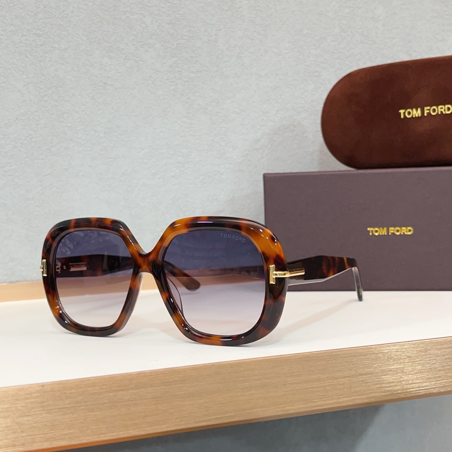 NO:367091,TOM FORD Icon series FT/GEOMETRIC size56 port 16- Super textured inlay design. Glasses, sunglasses, sunglasses, tom ford19860909TOM FORD Icon 系列 FT/GEOMETRIC size56口16- 超质感内嵌设计打造. 眼镜墨镜太阳镜,眼镜,tom ford,glasses