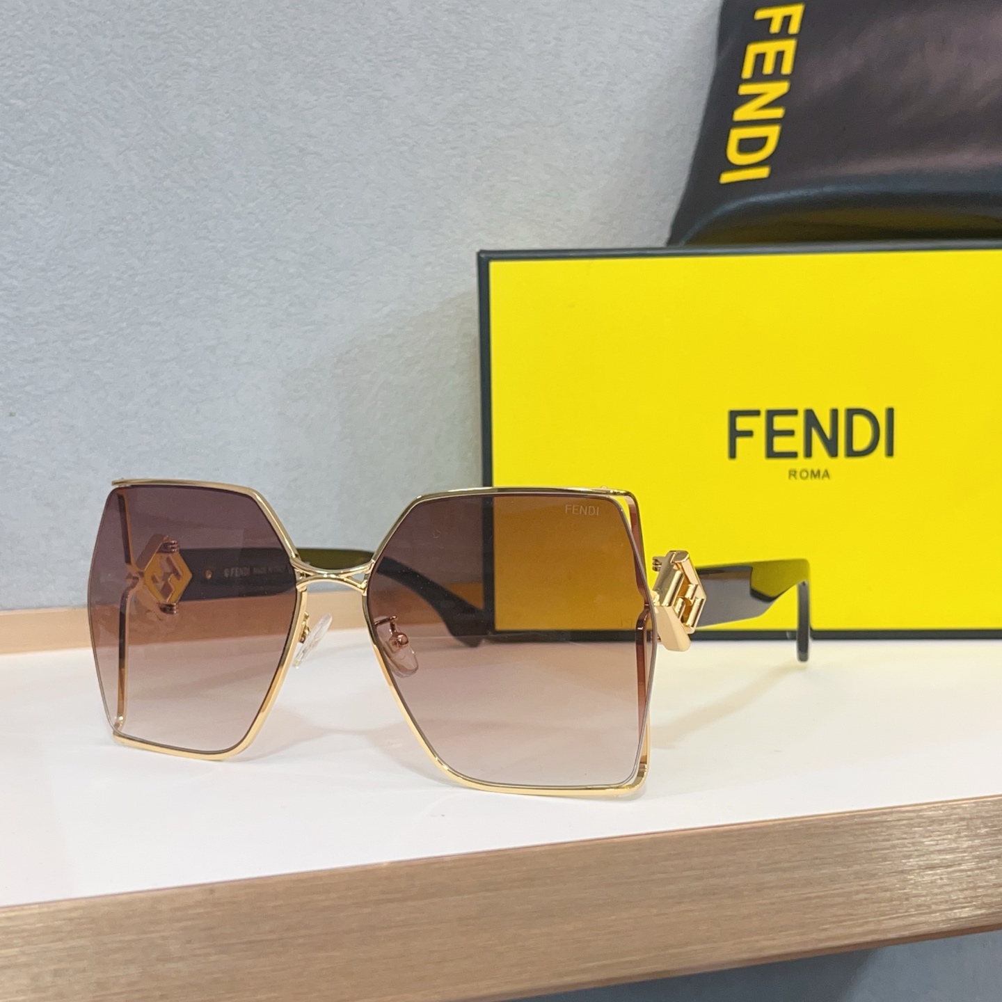 펜디 선글라스 74249 Fendi Sunglasses 이미지 4
