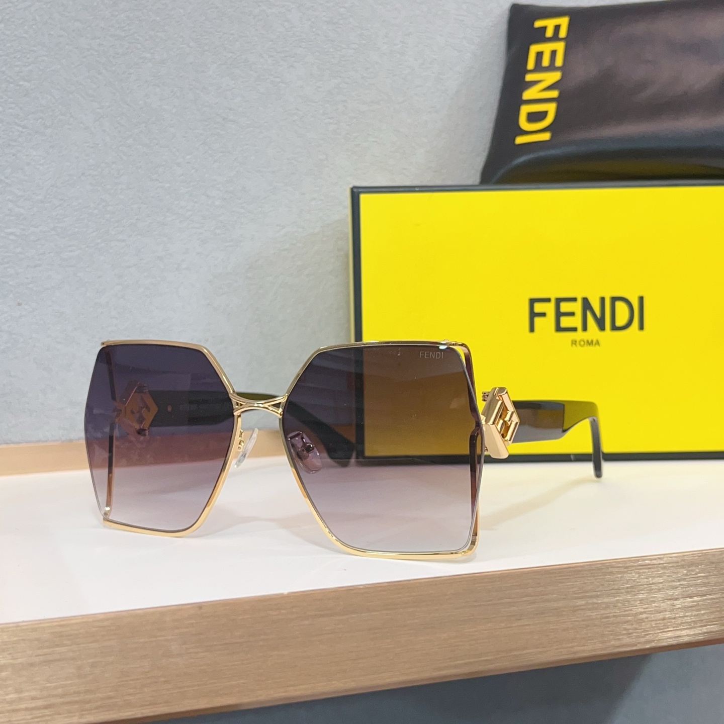 펜디 선글라스 74249 Fendi Sunglasses 이미지 2
