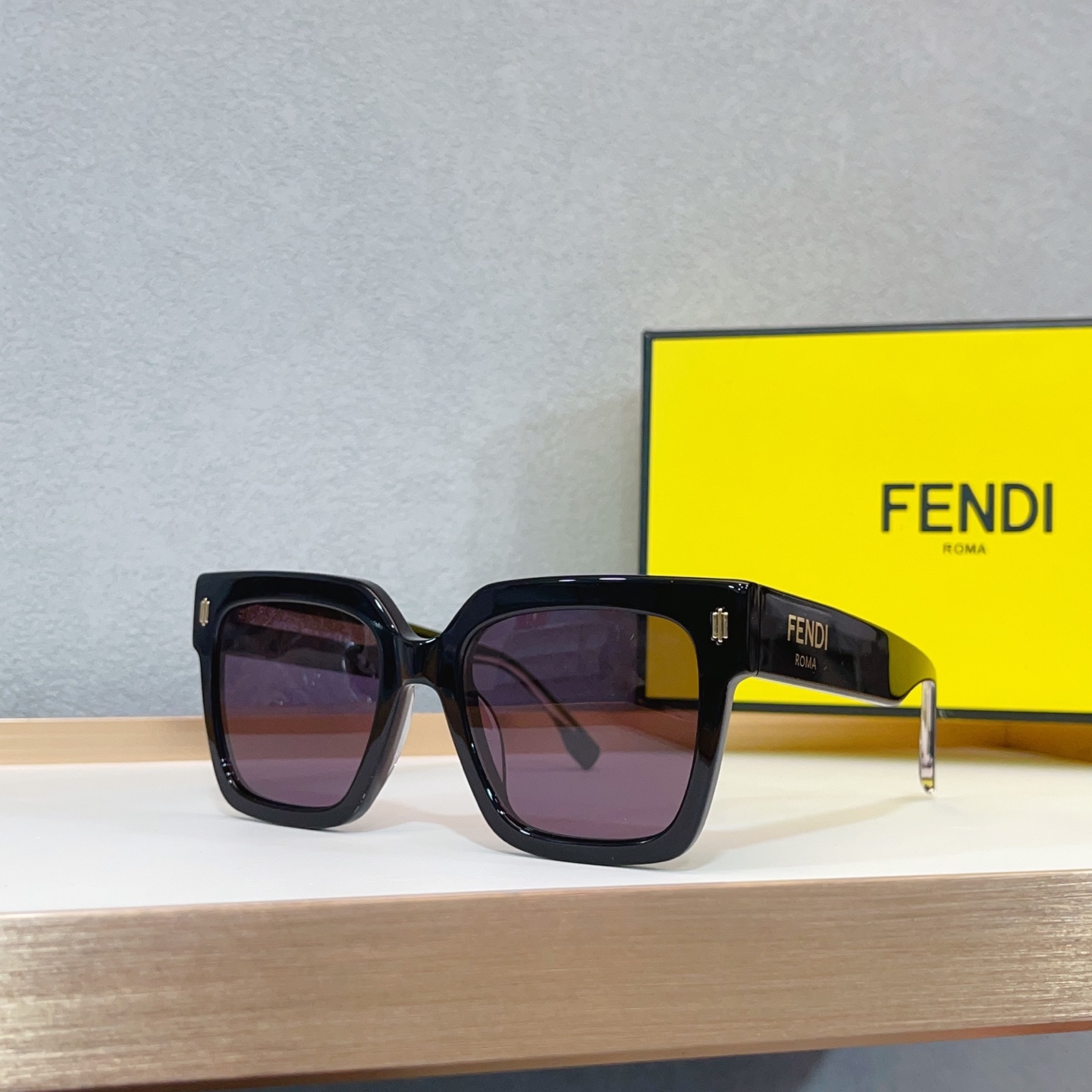 NO:371600,FEND*MODEL: FE40101ISIZE: 52-mouth 22-glasses sunglasses, glasses, fendi19860909FEND*MODEL: FE40101ISIZE:52口22-眼镜墨镜太阳镜,眼镜,fendi,glasses