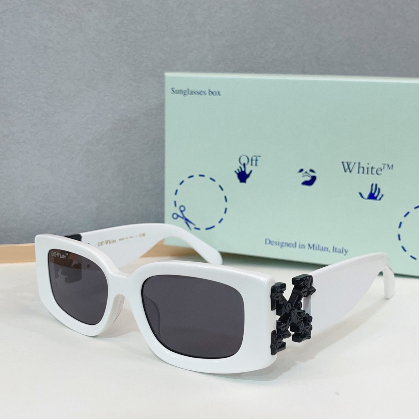 NO:371577,OFF WHITE MODEL:ROMA RECTANGLE SIZE:53-Odd 20-Glasses, Sunglasses, Sunglasses, Off white19860909OFF WHITE MODEL:ROMA RECTANGLE SIZE:53口20- 眼镜墨镜太阳镜,眼镜,off white,glasses