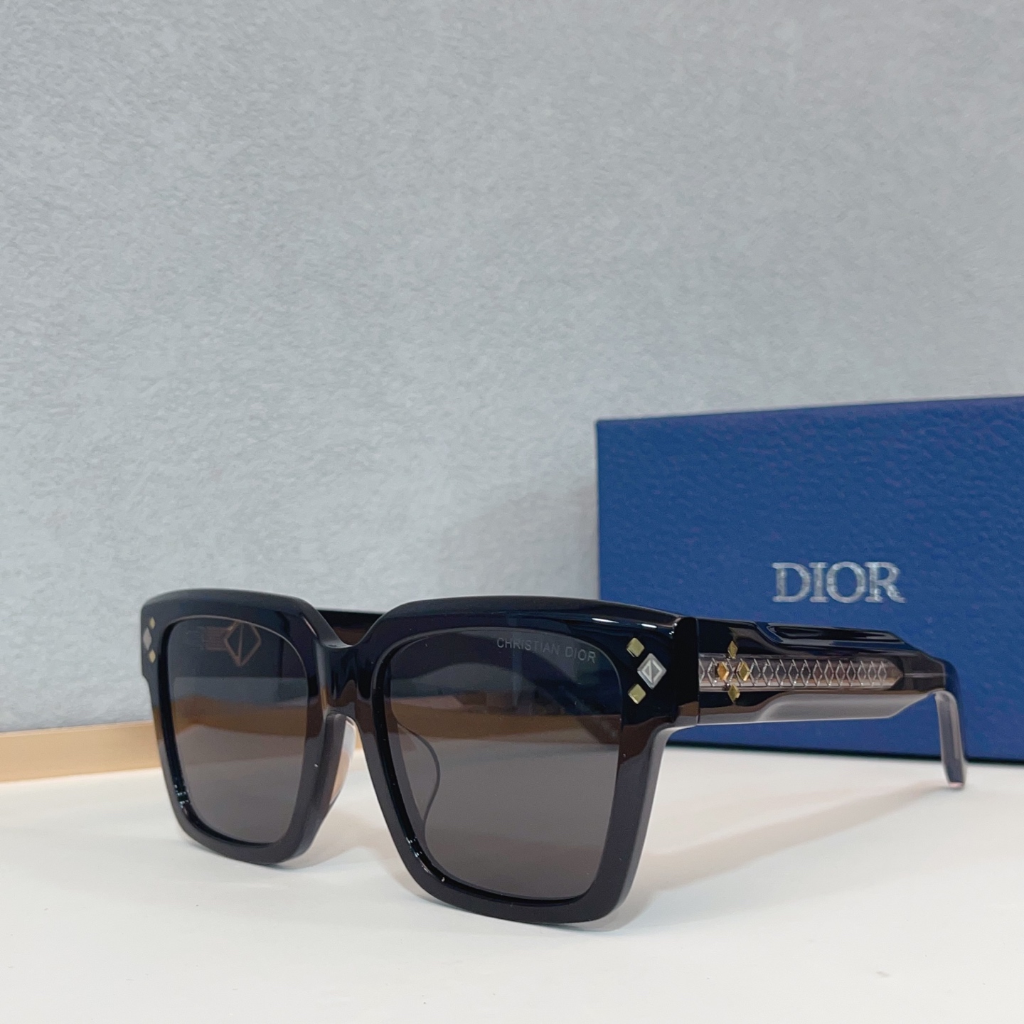 NO:371563,Details CD New Model: DiamondS3F Size: 53-19- Official website One to One Style Five Colors Optional Glasses Sunglasses Sunglasses, Glasses19860909细节图 CD 新款 型号: DiamondS3F 尺码: 53-19- 官网一比一同款 五个色可选眼镜墨镜太阳镜,眼镜,glasses