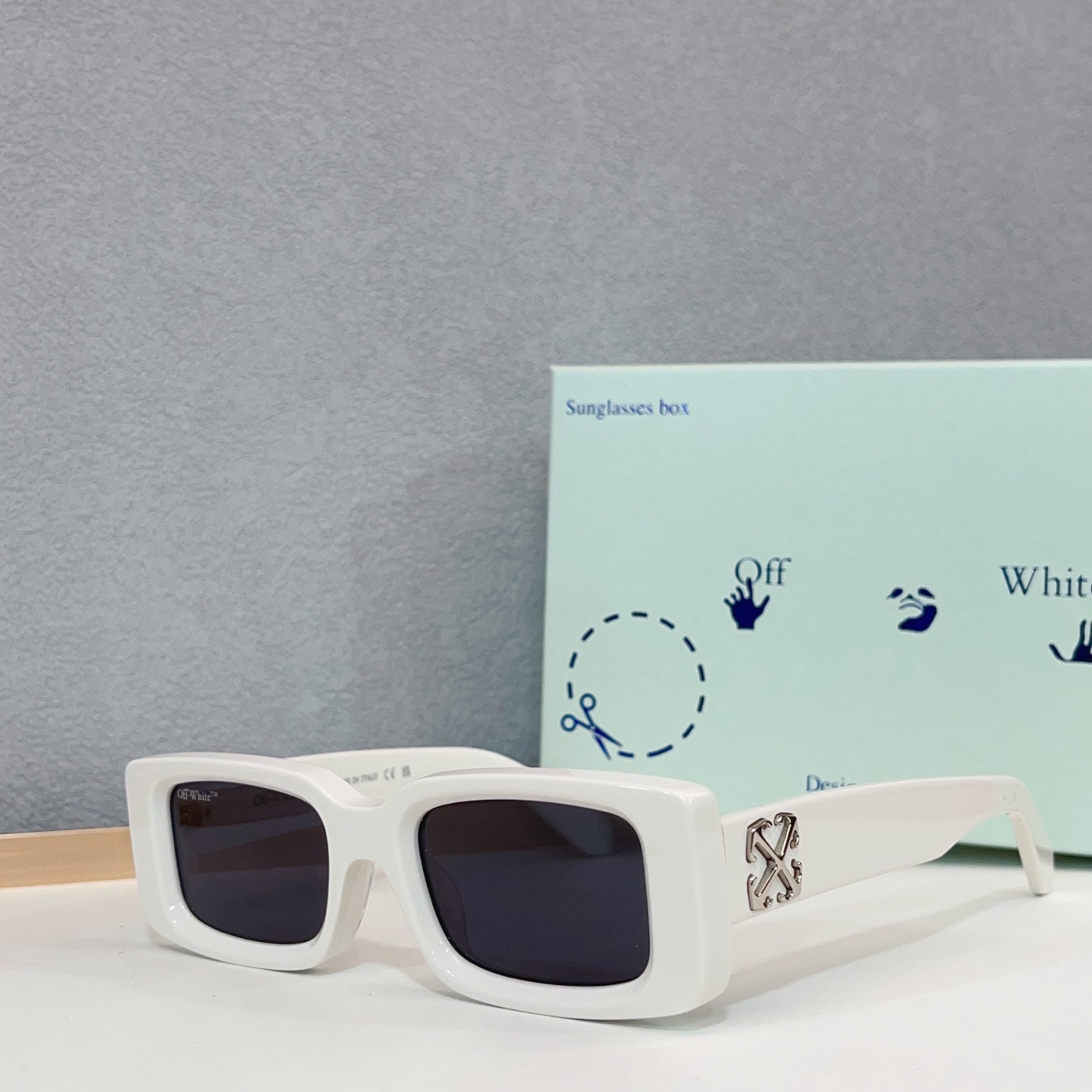 NO:371558,OFF WHITEMODEL:OERI127 1007SIZE:50-Odd 20-Glasses Sunglasses, Glasses, Off white19860909OFF WHITEMODEL:OERI127 1007SIZE:50口20-眼镜墨镜太阳镜,眼镜,off white,glasses